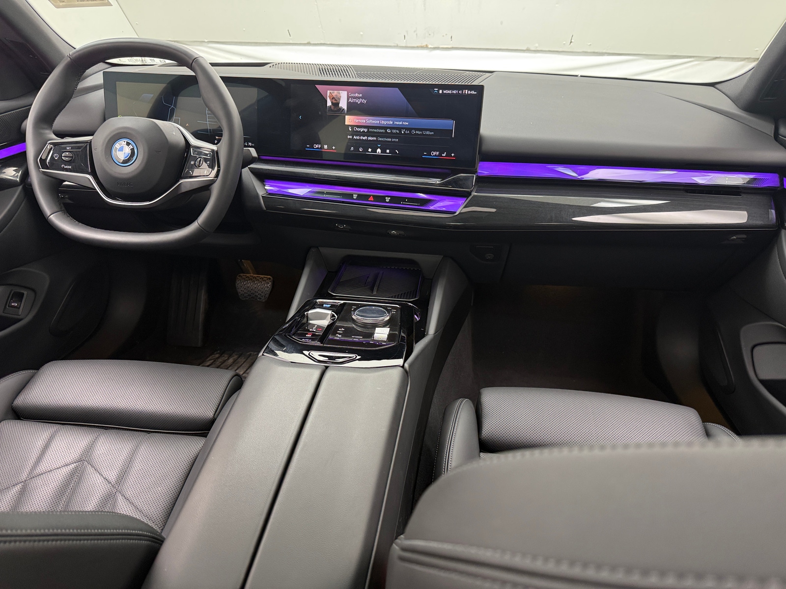 Thumbnail: 2025 BMW i5 - 2