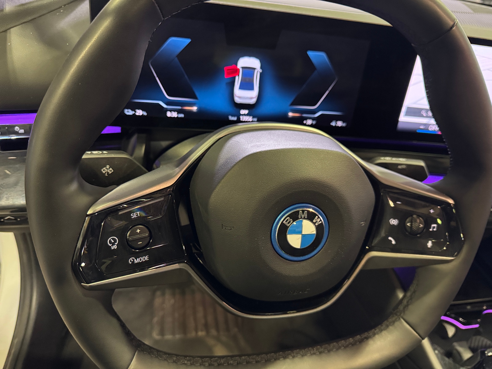 Thumbnail: 2025 BMW i5 - 4