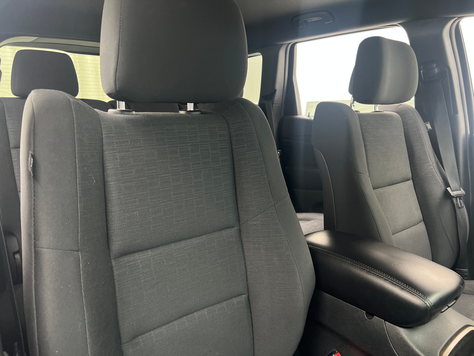 Thumbnail: 2015 Jeep Grand Cherokee - 2