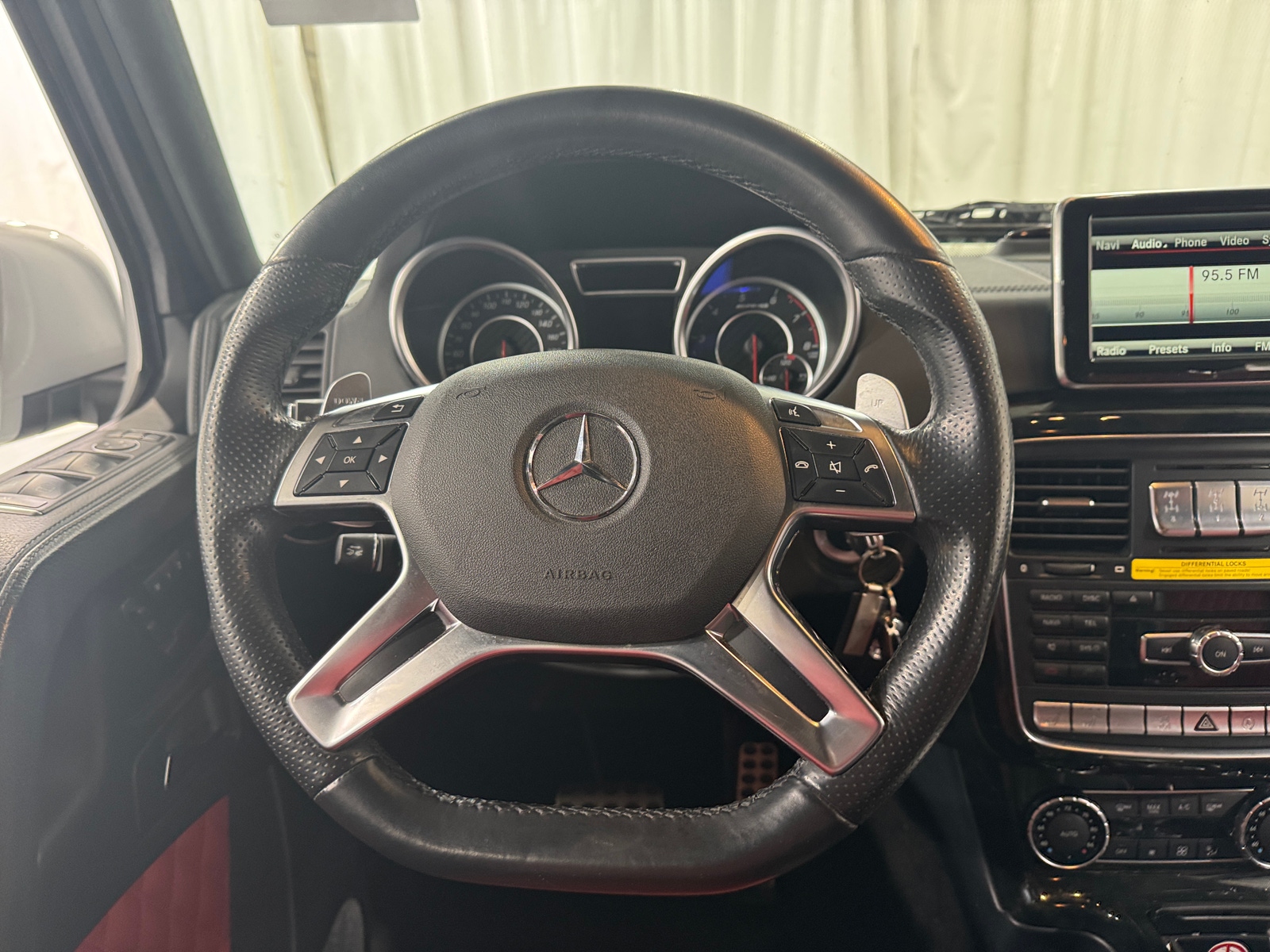 Thumbnail: 2016 Mercedes-Benz G-Class - 4