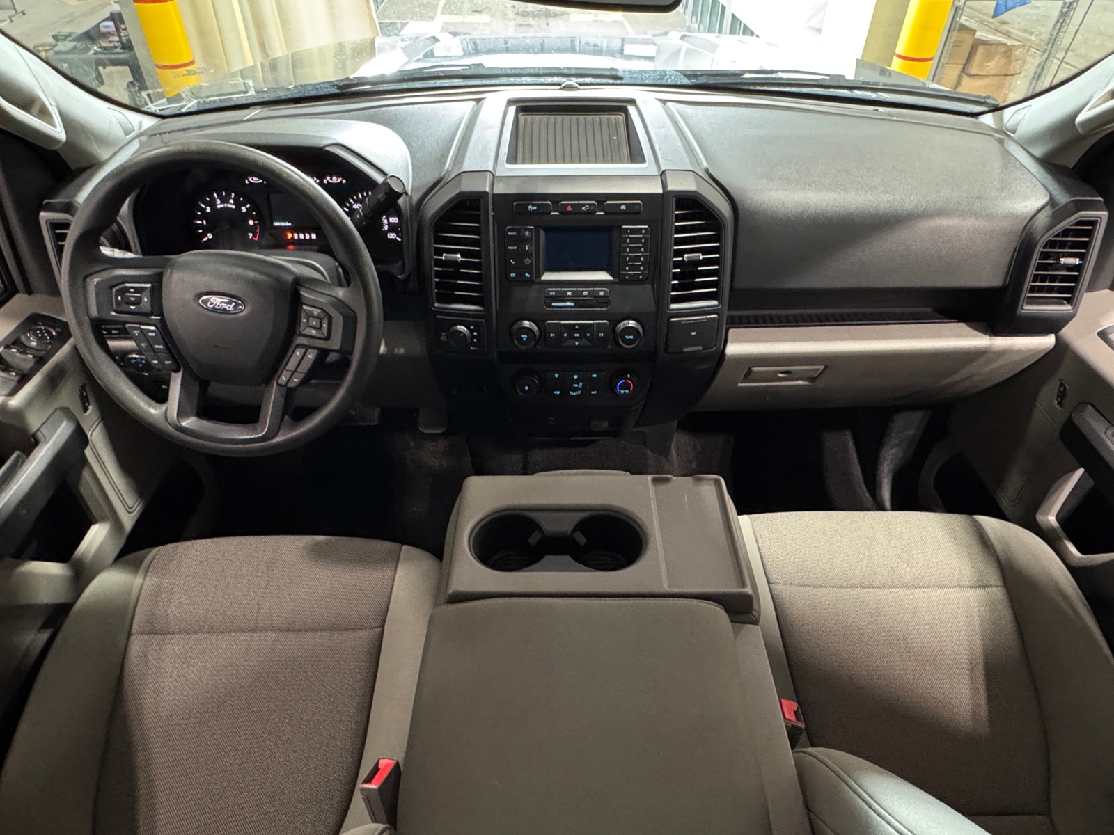 Thumbnail: 2019 Ford Econoline - 3