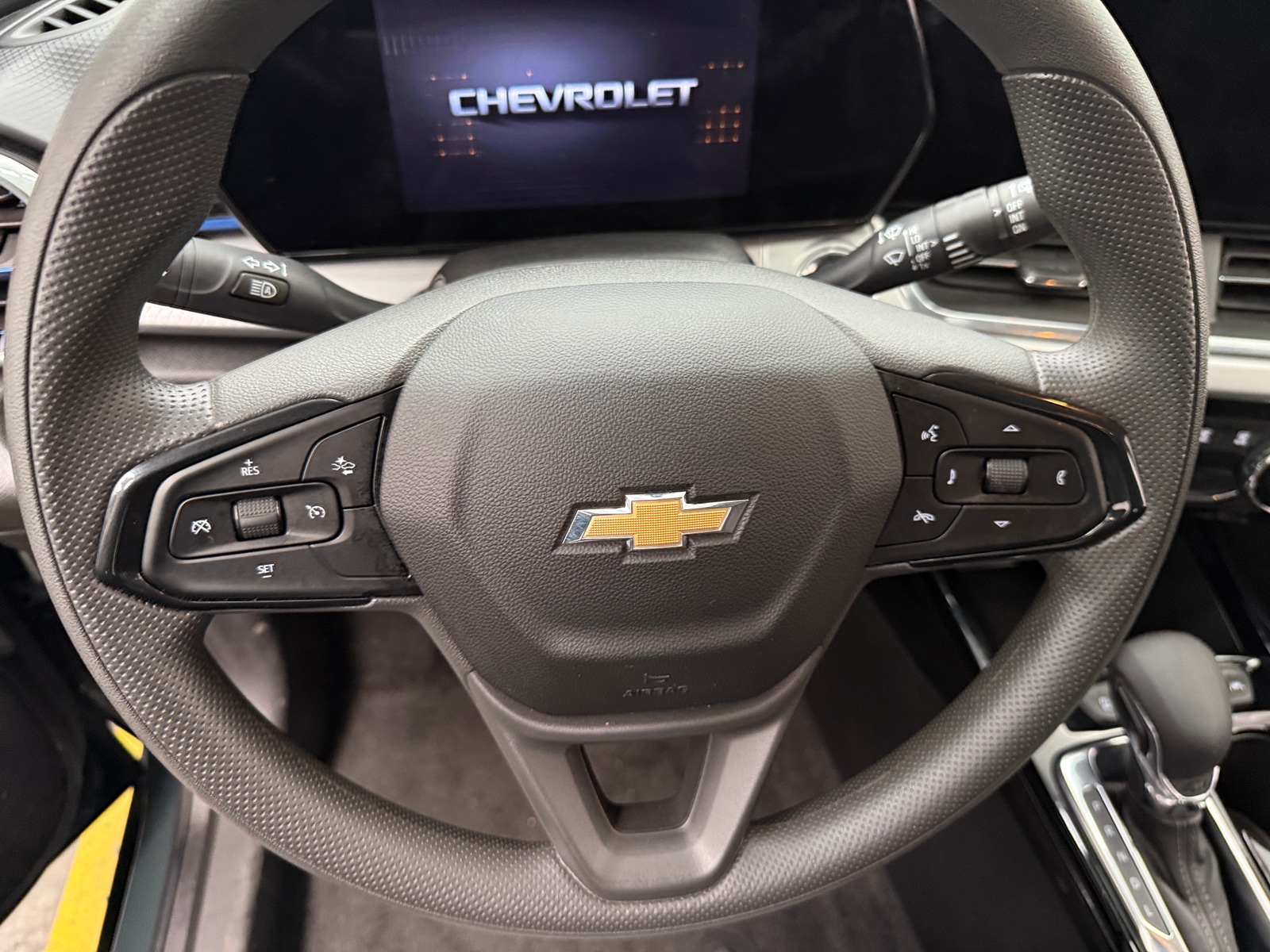 Thumbnail: 2025 Chevrolet Trax - 5