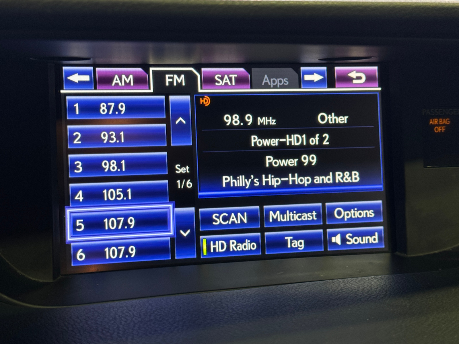 Thumbnail: 2014 Lexus ES - 3