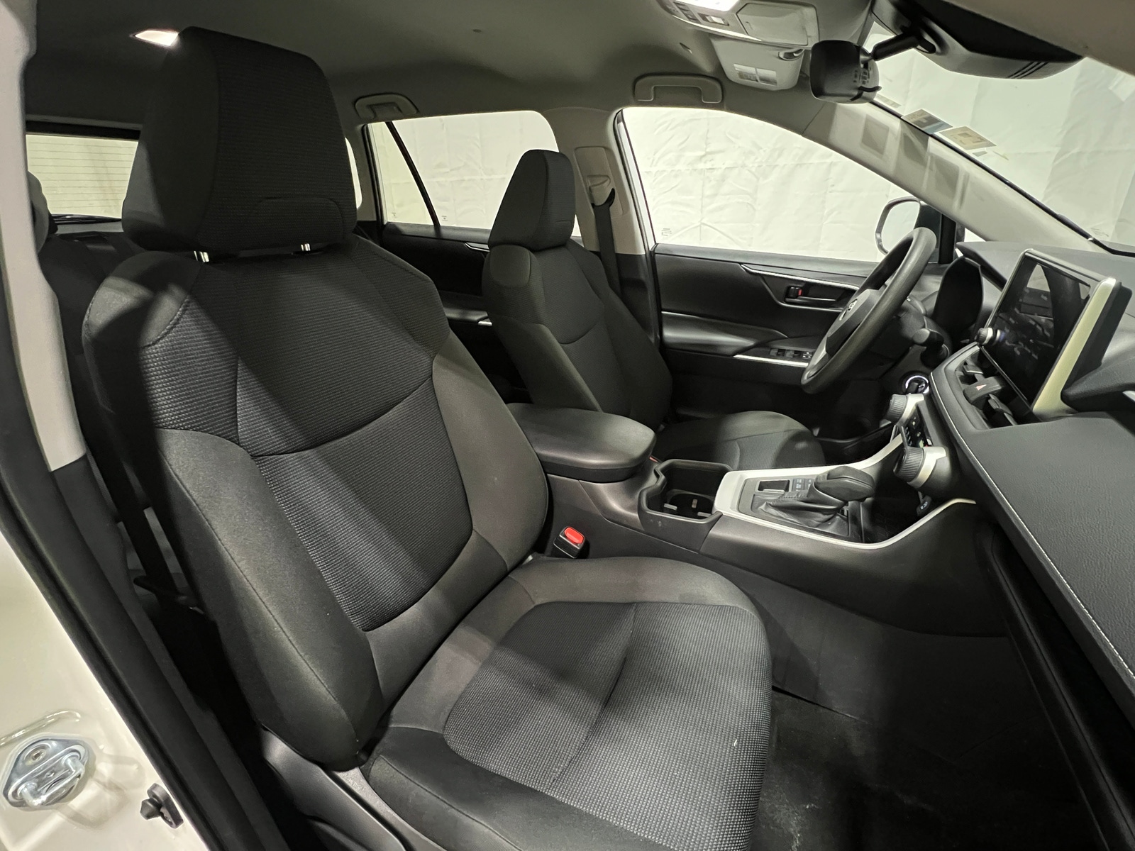 Thumbnail: 2025 Toyota RAV4 - 2