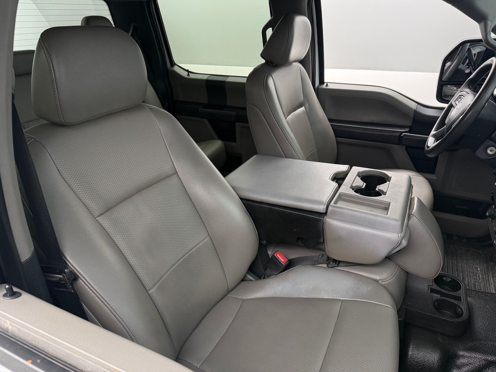 Thumbnail: 2022 Ford Econoline - 2