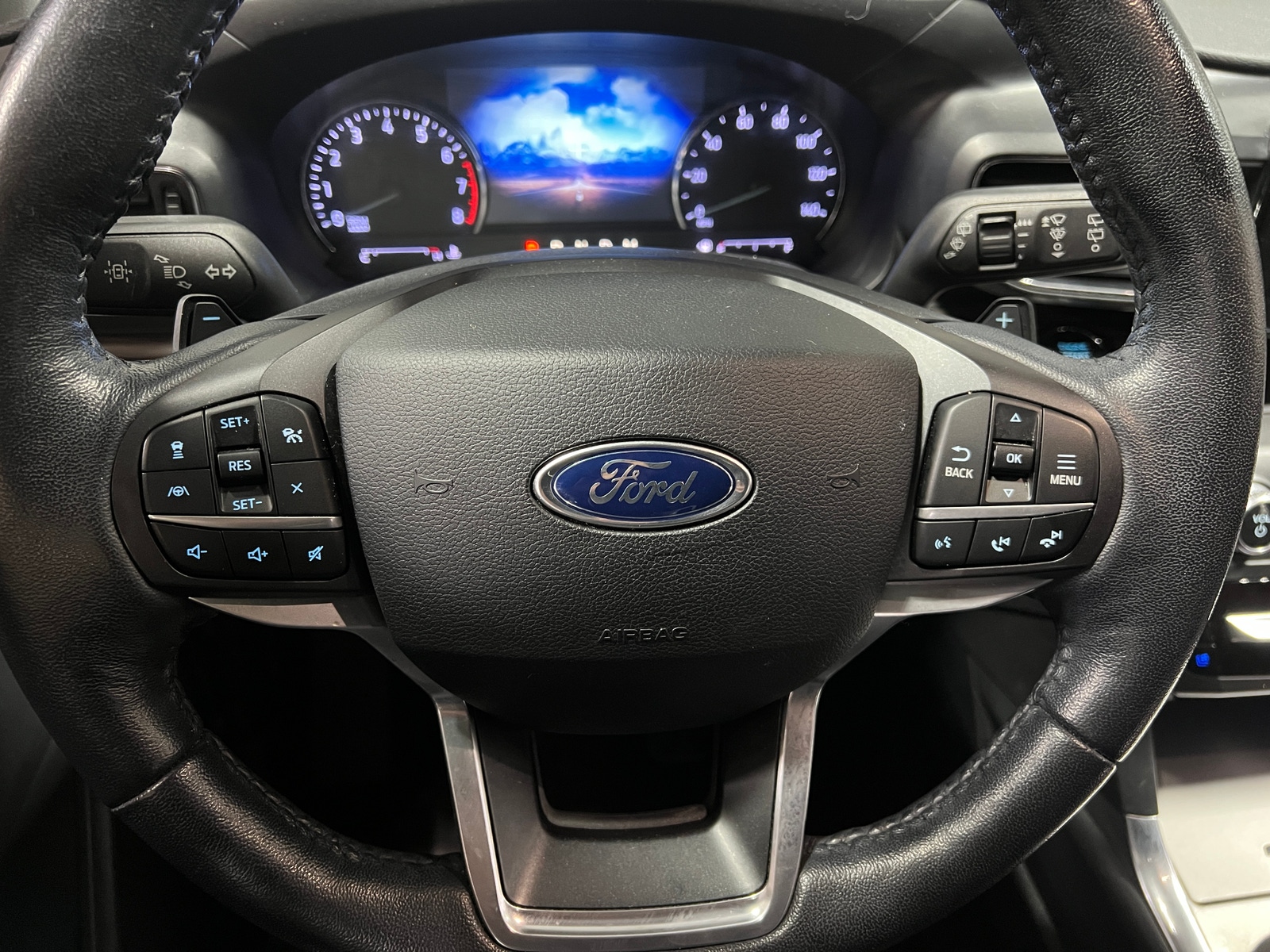 Thumbnail: 2020 Ford Explorer - 4