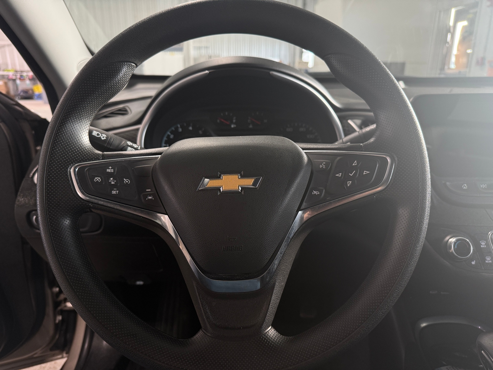 Thumbnail: 2024 Chevrolet Malibu - 5