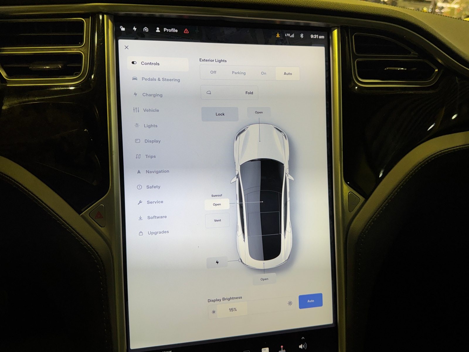 Thumbnail: 2014 Tesla Model S - 3