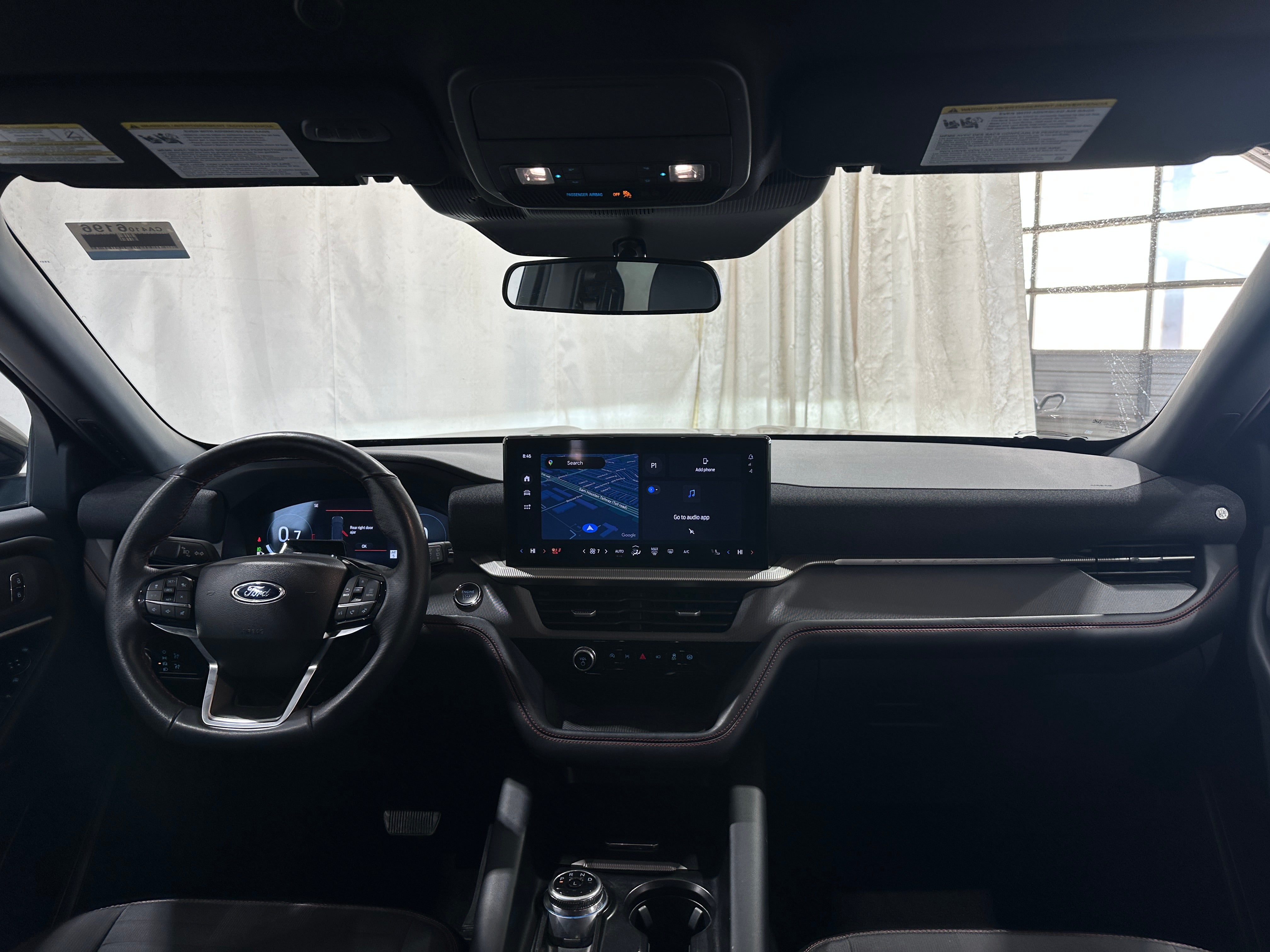 2025 Ford Explorer - Image 3