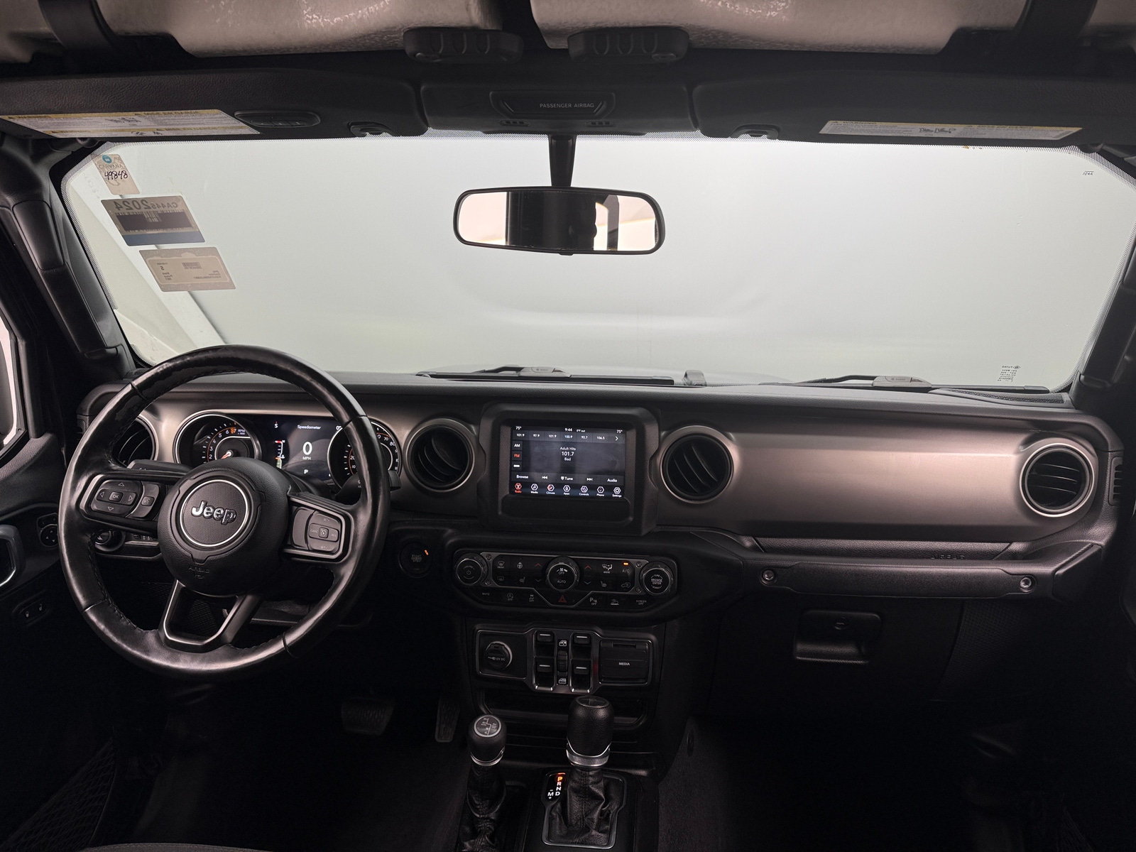 Thumbnail: 2021 Jeep Gladiator - 3