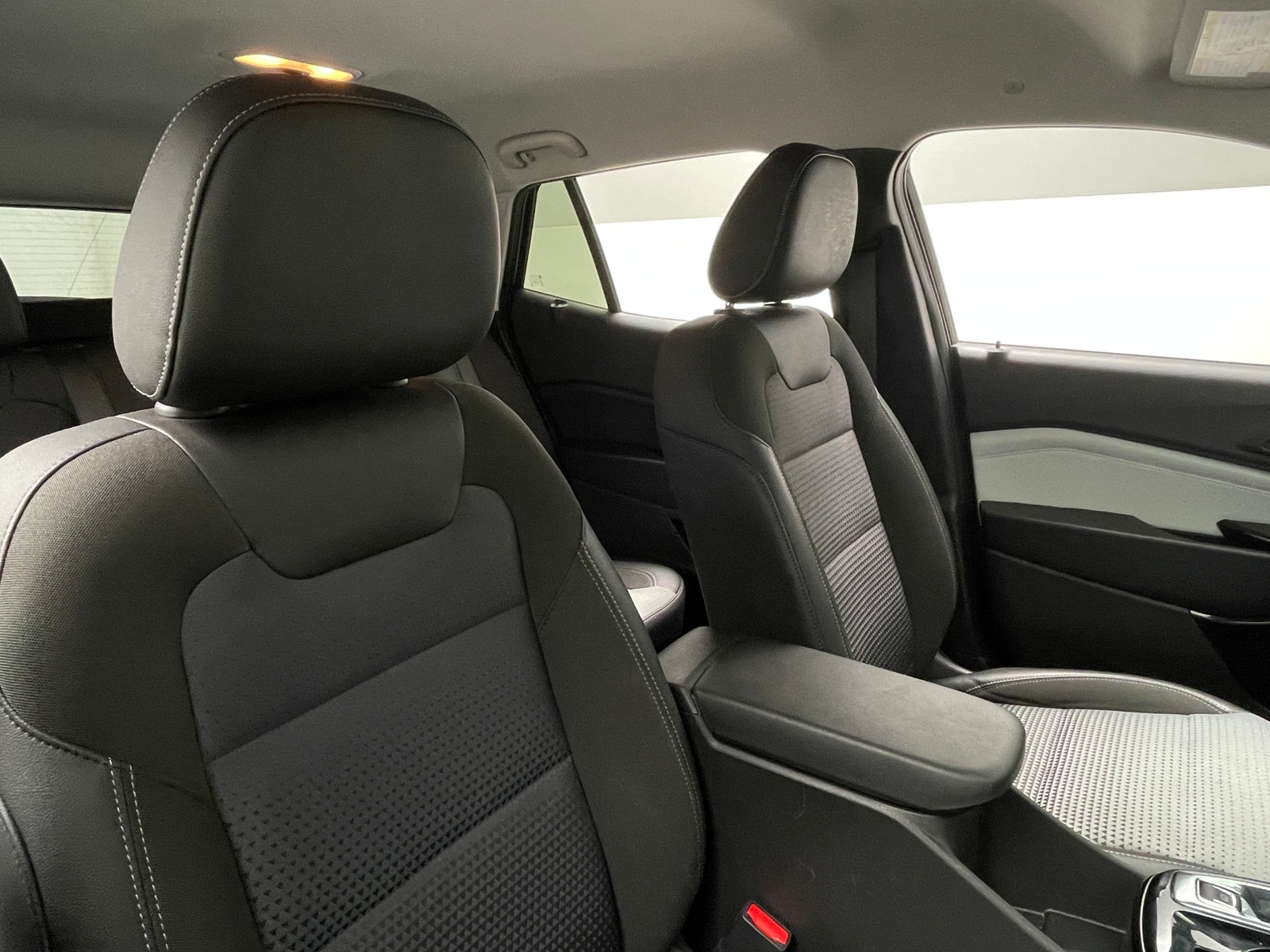 Thumbnail: 2025 Chevrolet Trax - 2