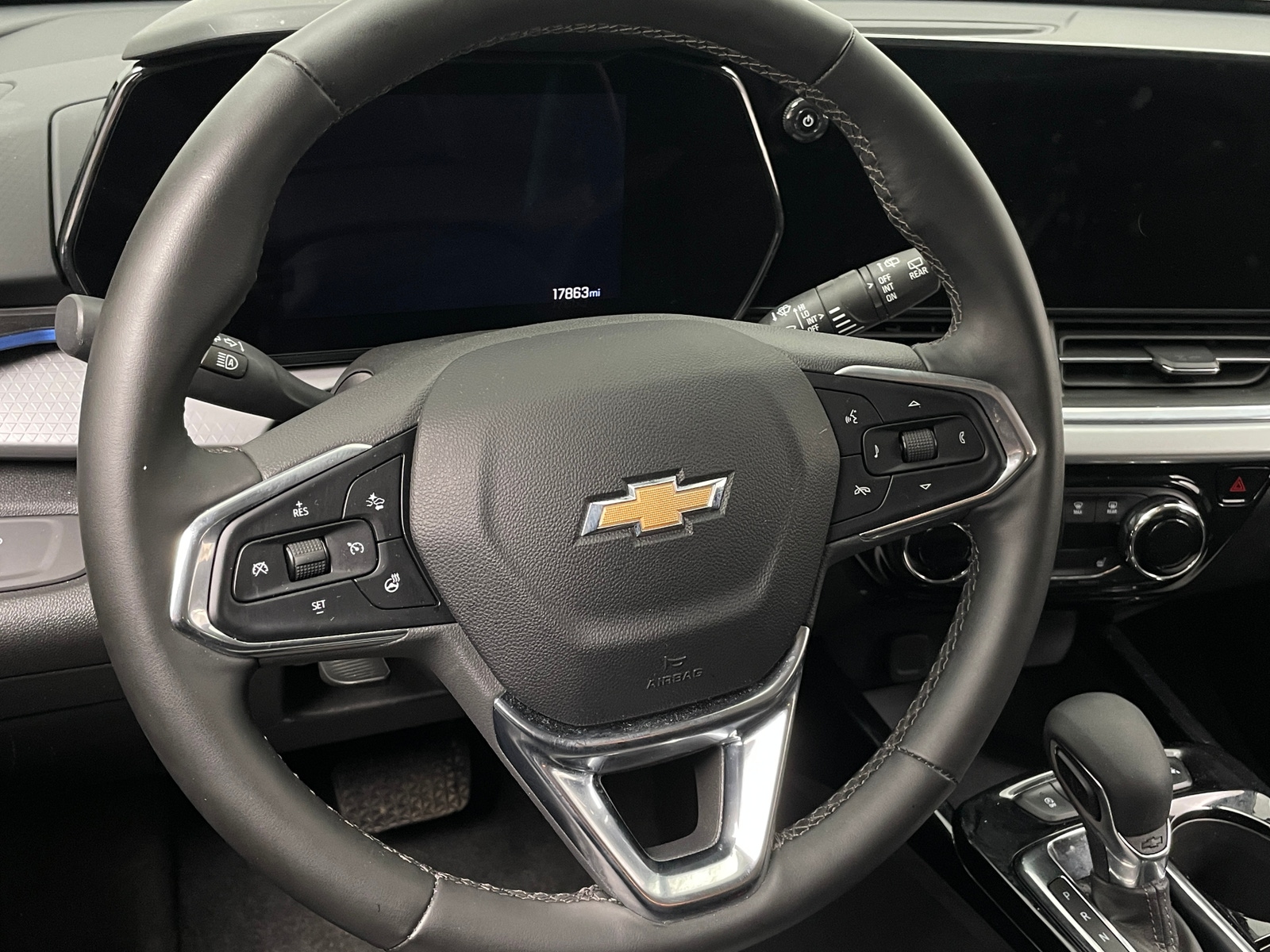 Thumbnail: 2025 Chevrolet Trax - 5