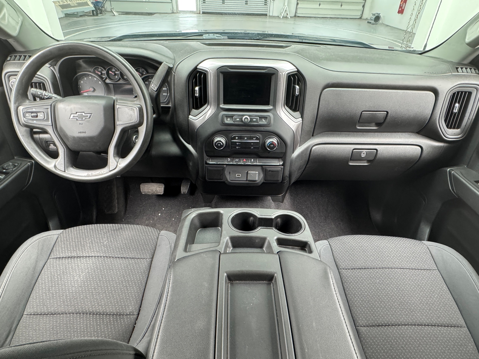 Thumbnail: 2020 Chevrolet Silverado 1500 - 3