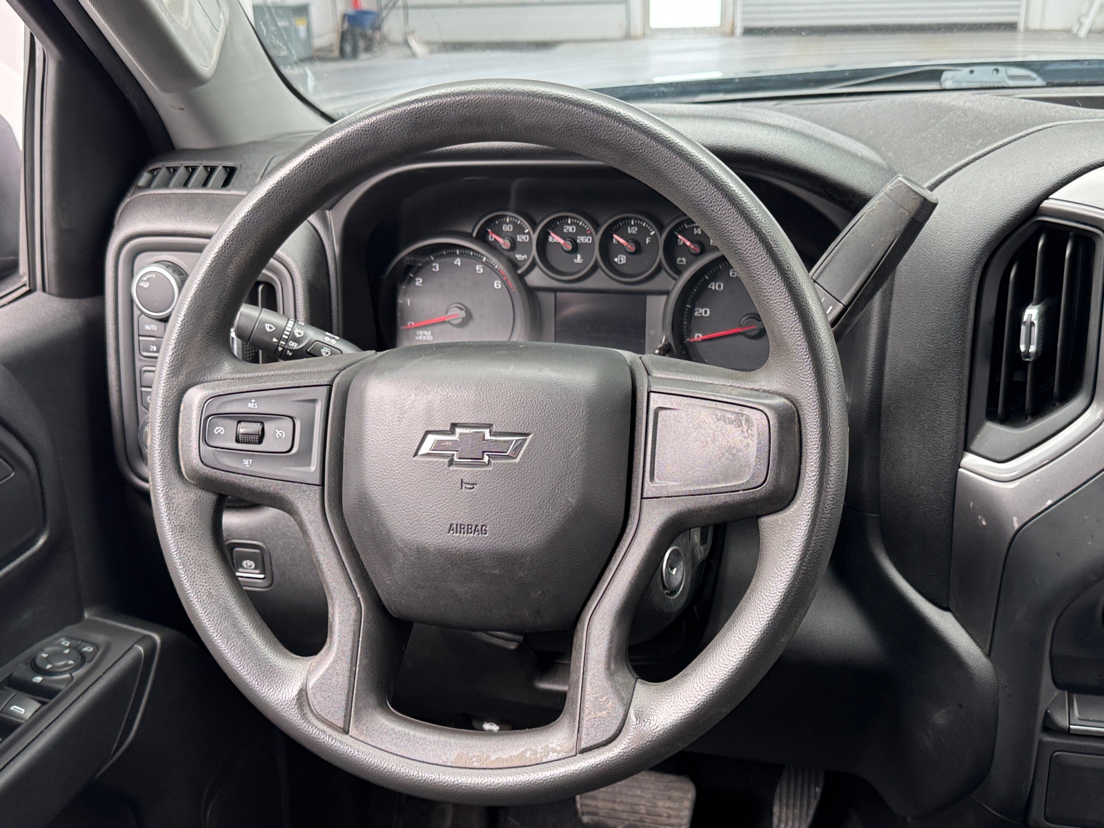 Thumbnail: 2020 Chevrolet Silverado 1500 - 5