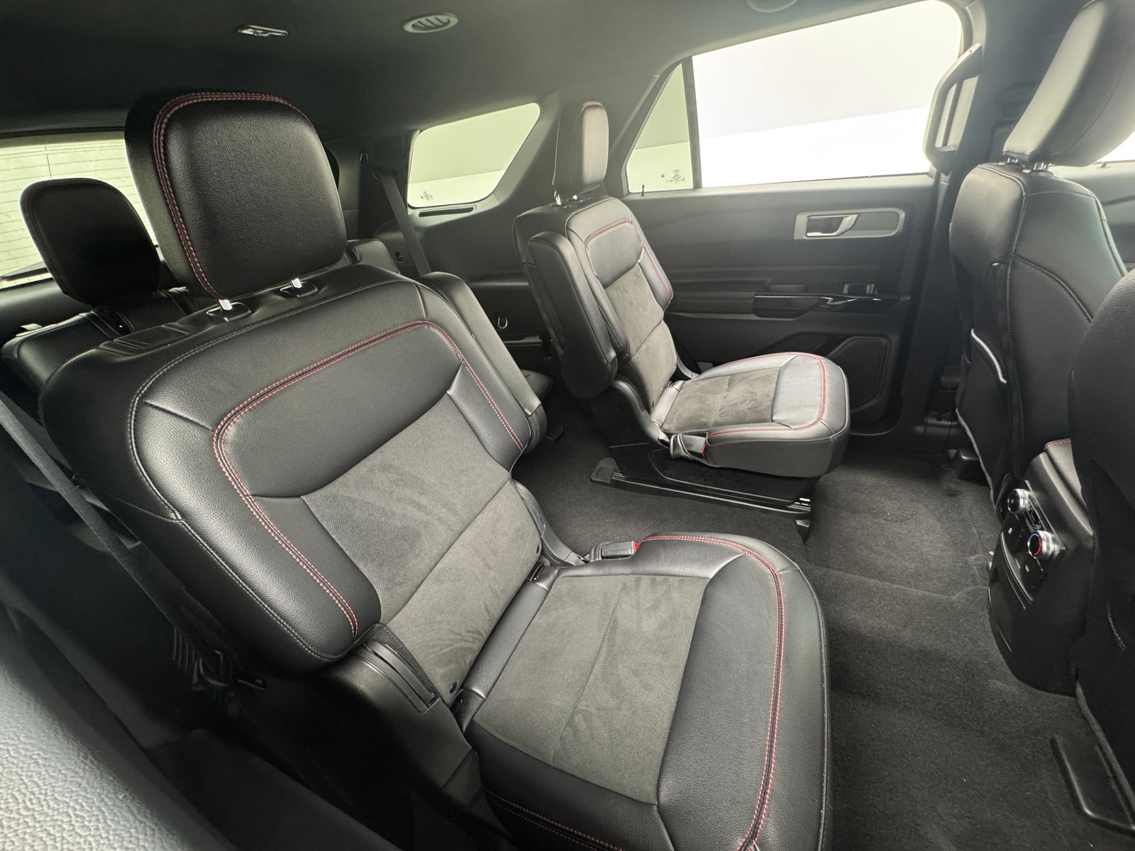 Thumbnail: 2024 Ford Explorer - 5