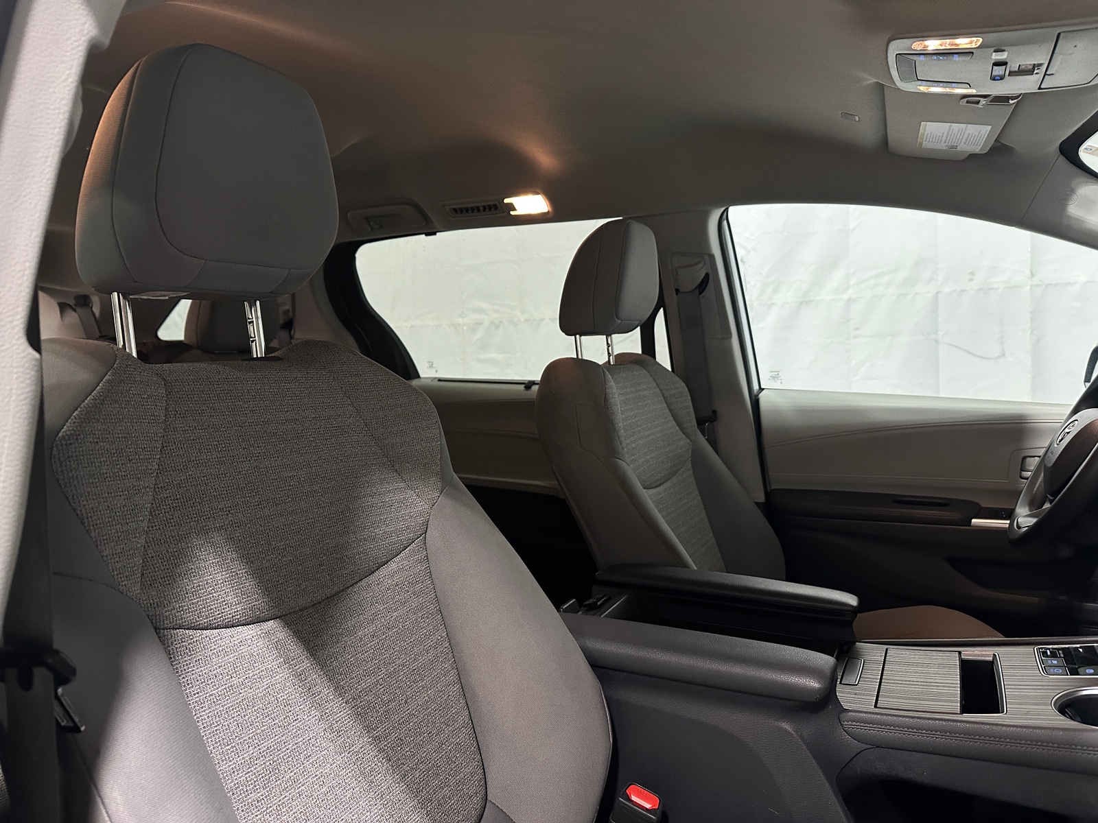 Thumbnail: 2022 Toyota Sienna - 2