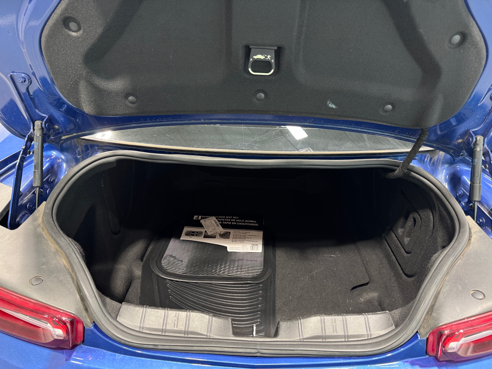 Thumbnail: 2019 Chevrolet Camaro - 5