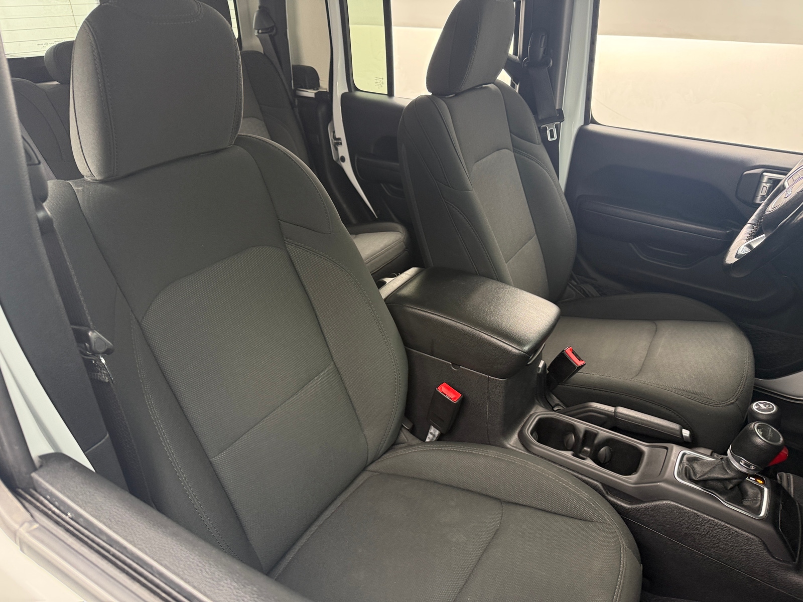 Thumbnail: 2020 Jeep Gladiator - 2