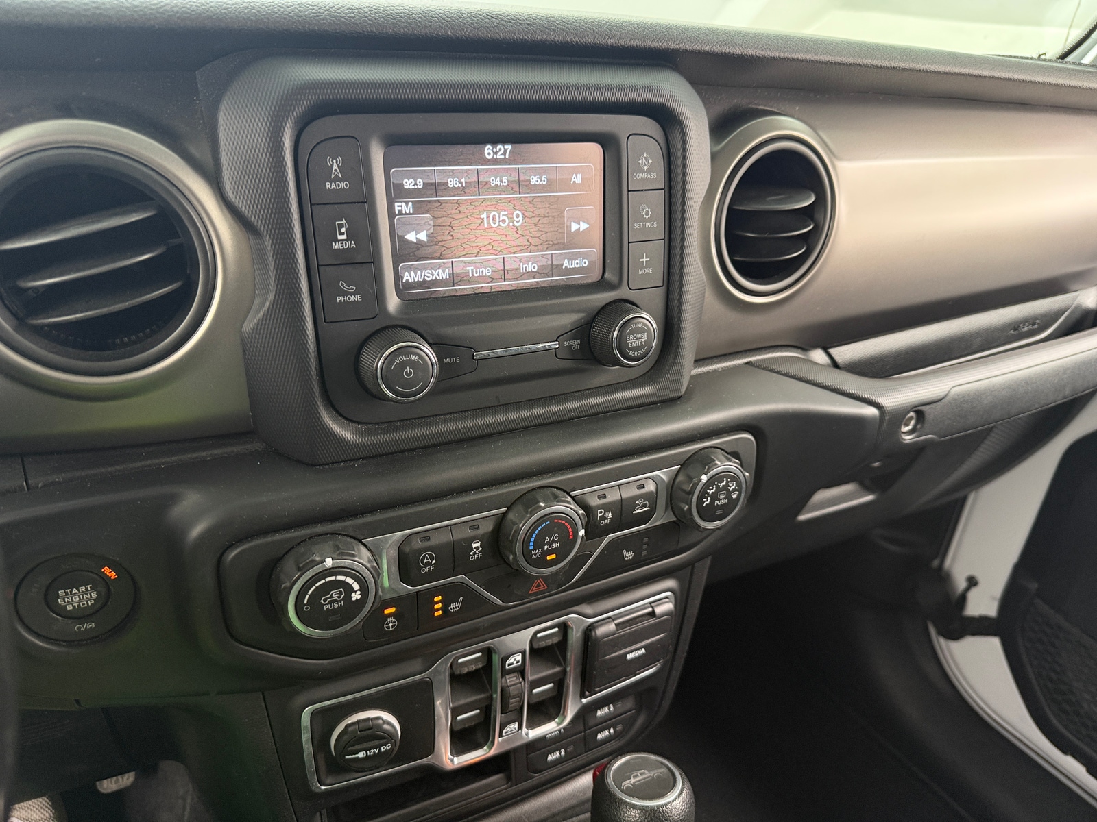 Thumbnail: 2020 Jeep Gladiator - 4