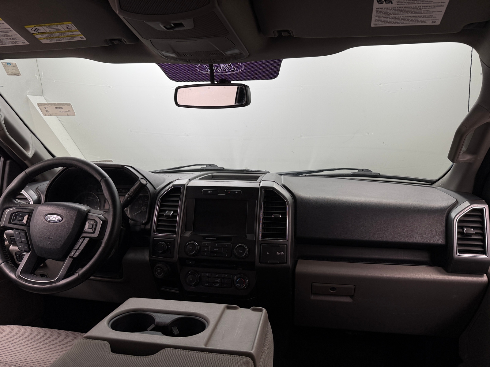 Thumbnail: 2018 Ford Econoline - 3