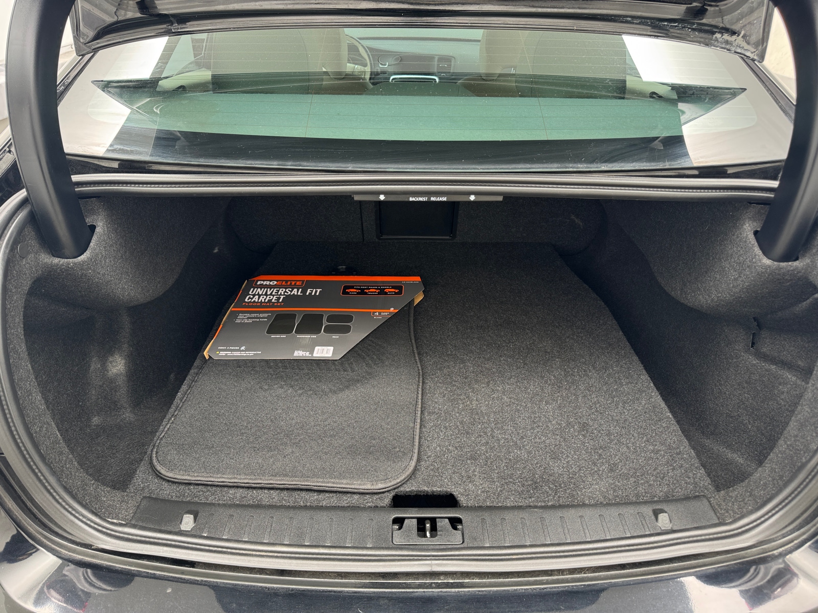 Thumbnail: 2015 Volvo S60 - 6