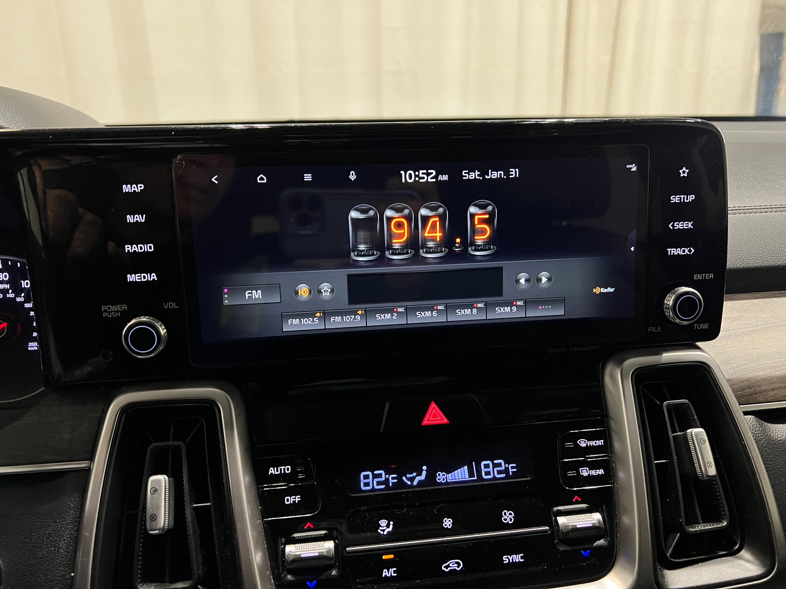 Thumbnail: 2021 Kia Sorento - 3