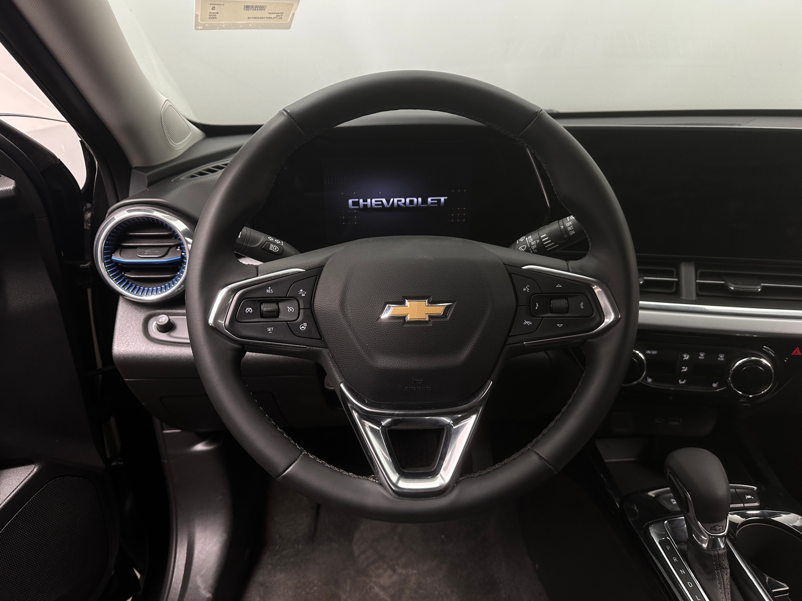 Thumbnail: 2025 Chevrolet Trax - 5