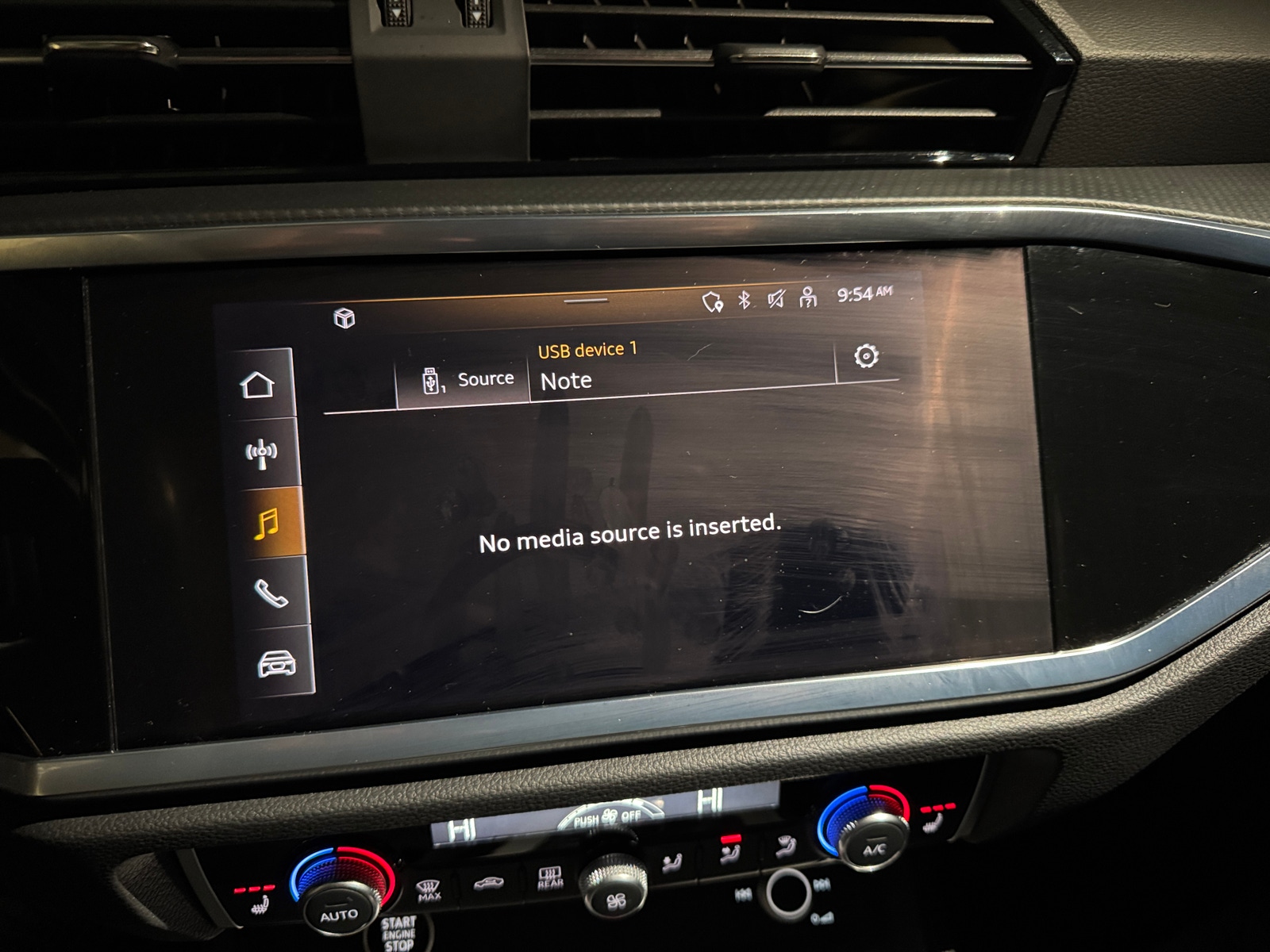 Thumbnail: 2022 Audi Q3 - 3