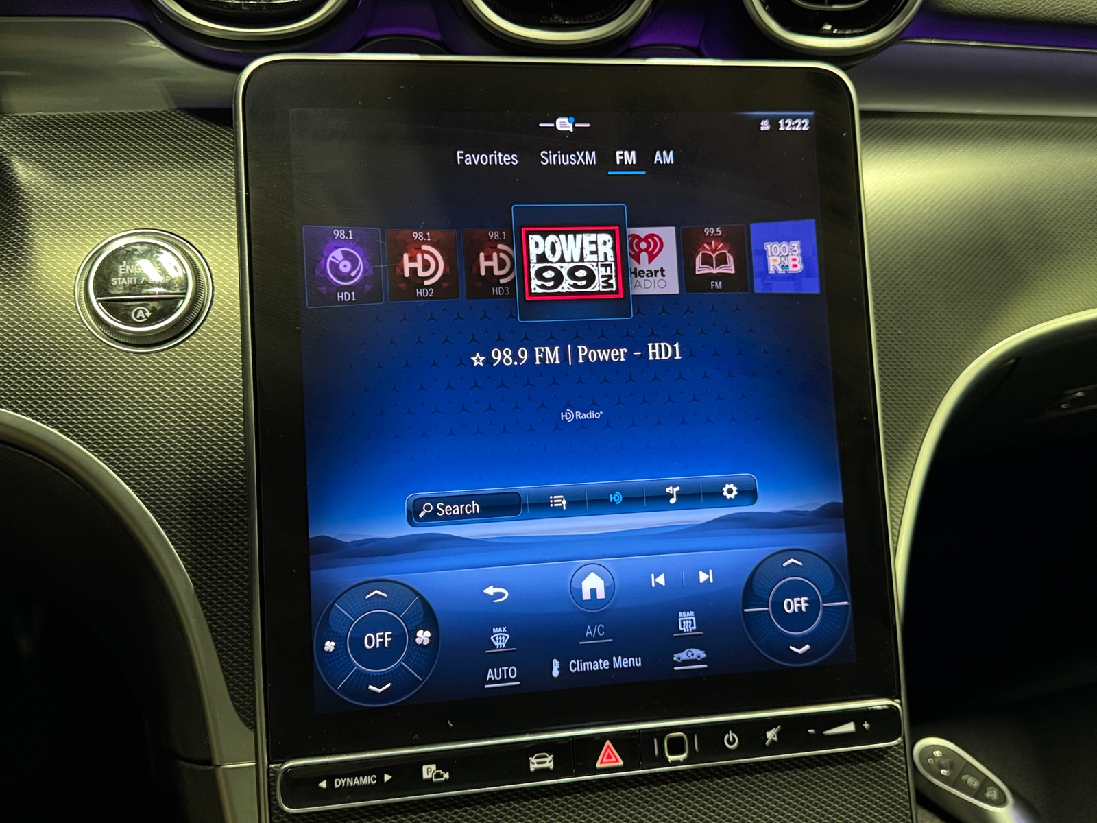 Thumbnail: 2024 Mercedes-Benz C-Class - 3