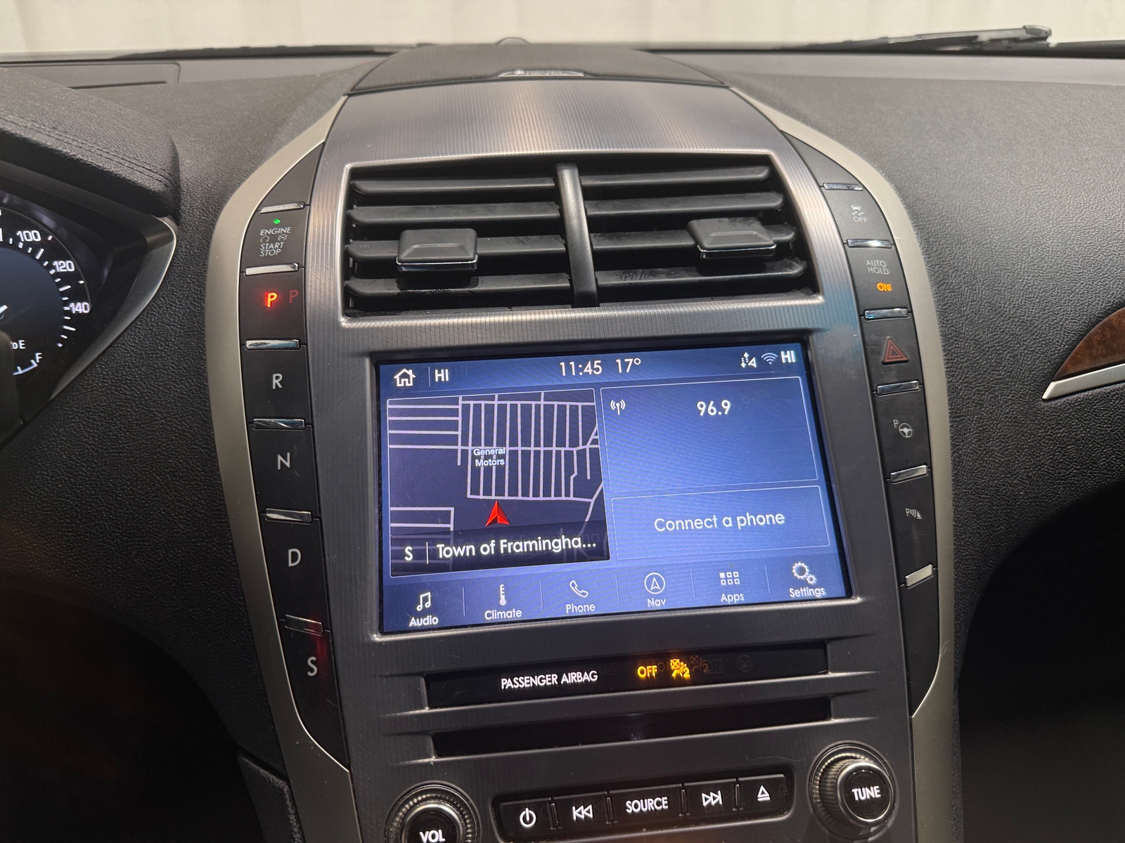 Thumbnail: 2019 Lincoln MKZ - 3