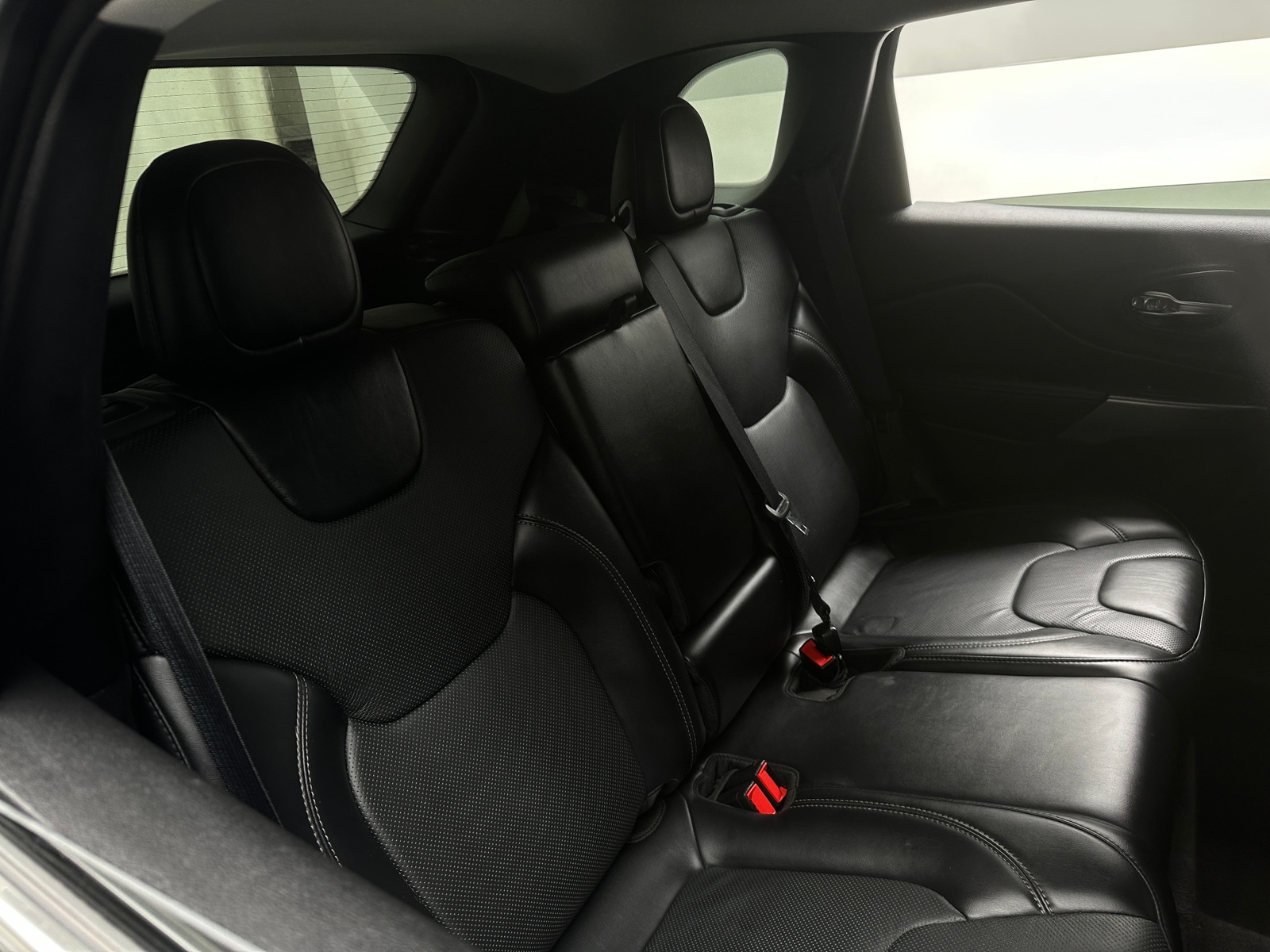 Thumbnail: 2020 Jeep Cherokee - 5