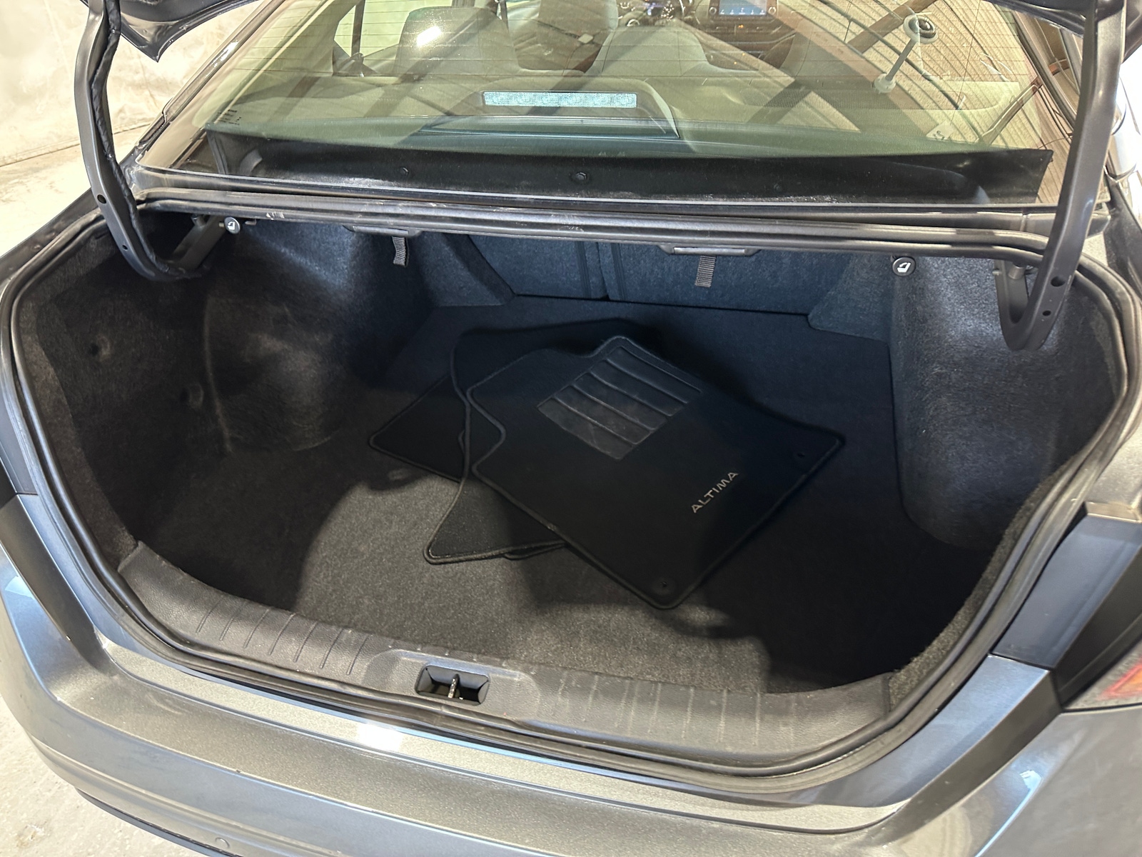 Thumbnail: 2024 Nissan Altima - 7