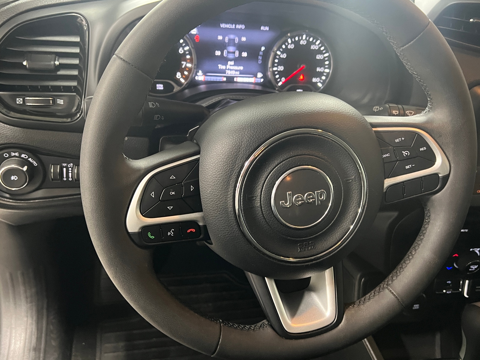 Thumbnail: 2023 Jeep Renegade - 4