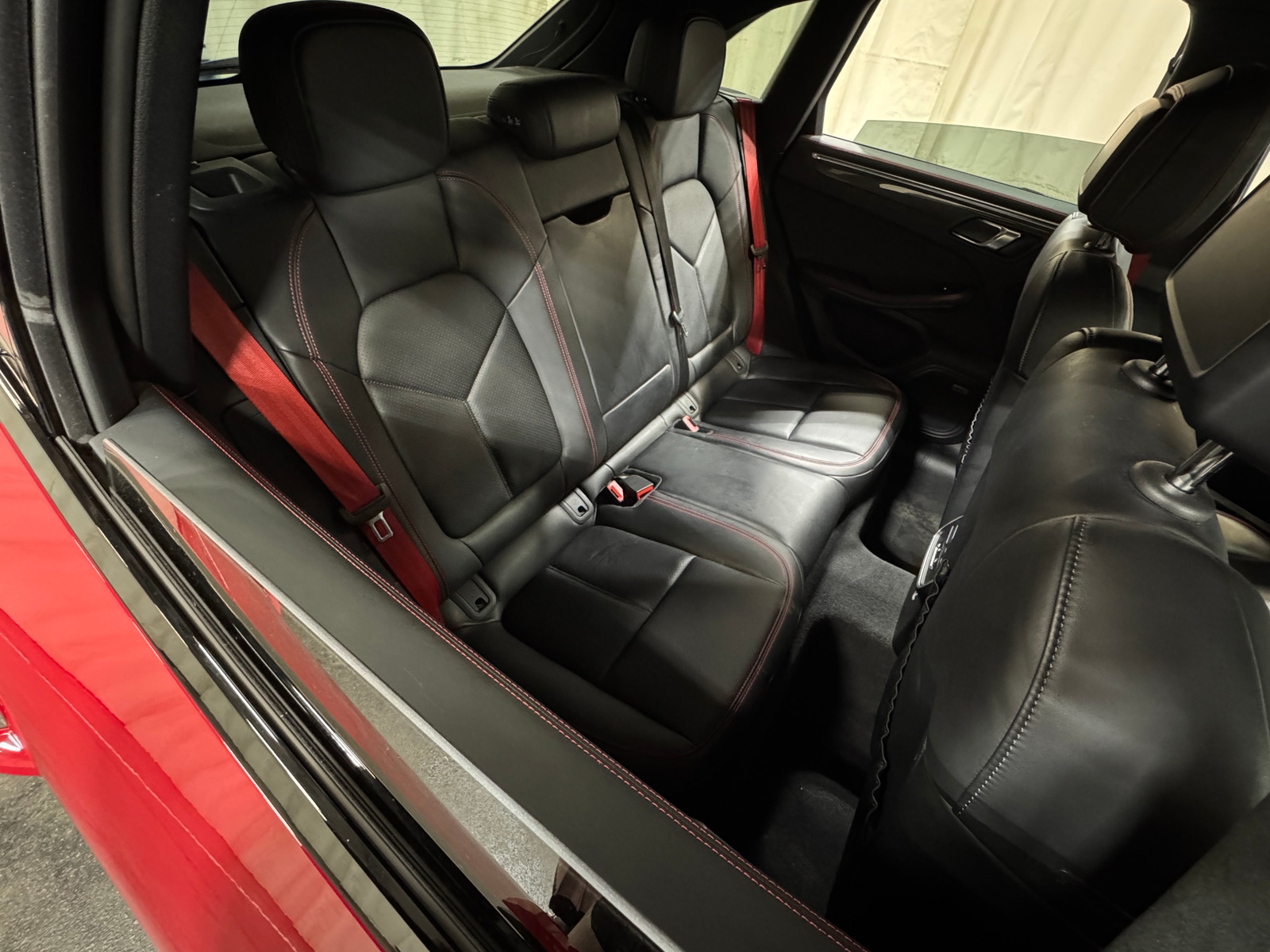 Thumbnail: 2023 Porsche Macan - 5