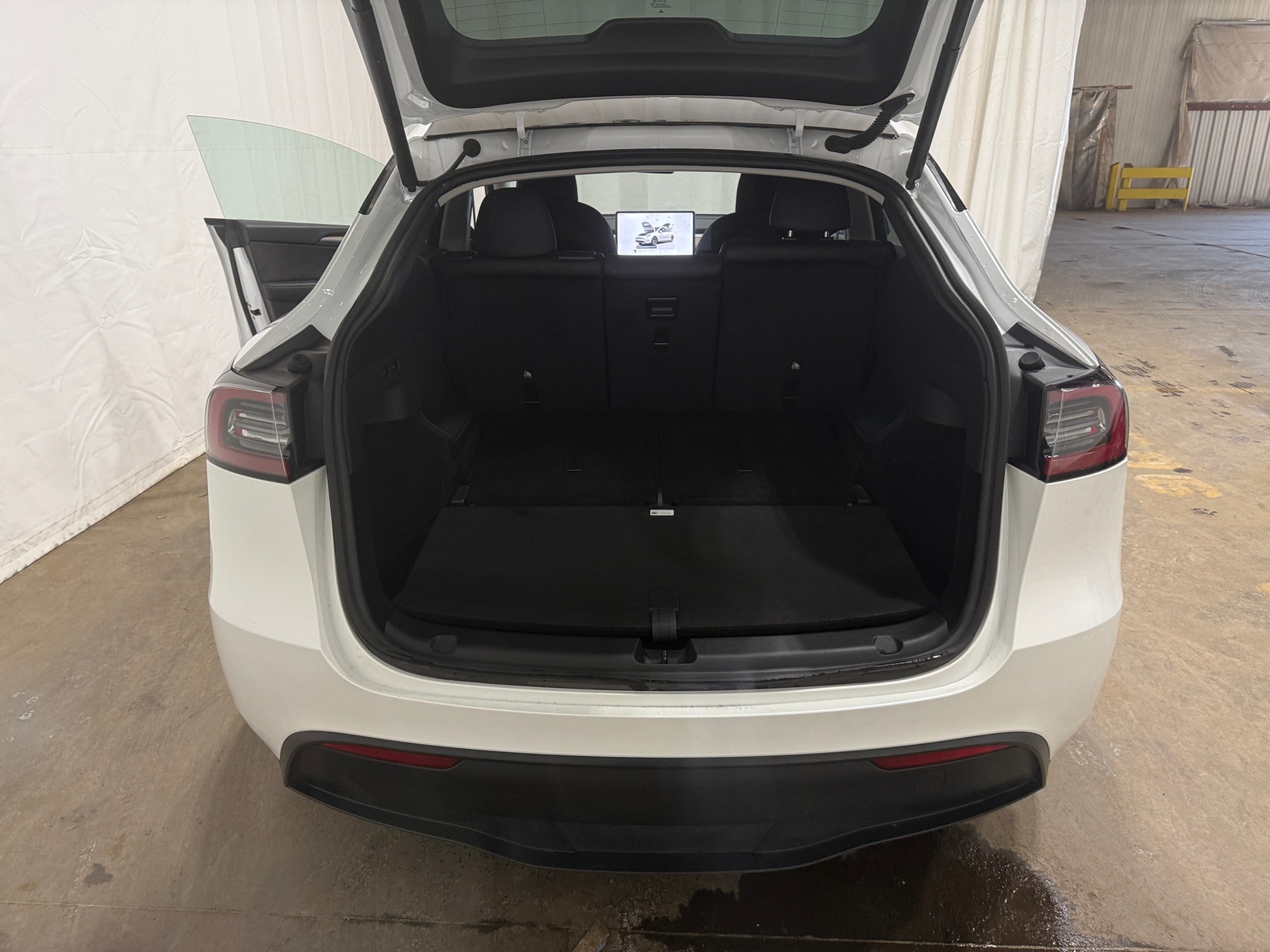 Thumbnail: 2024 Tesla Model Y - 6