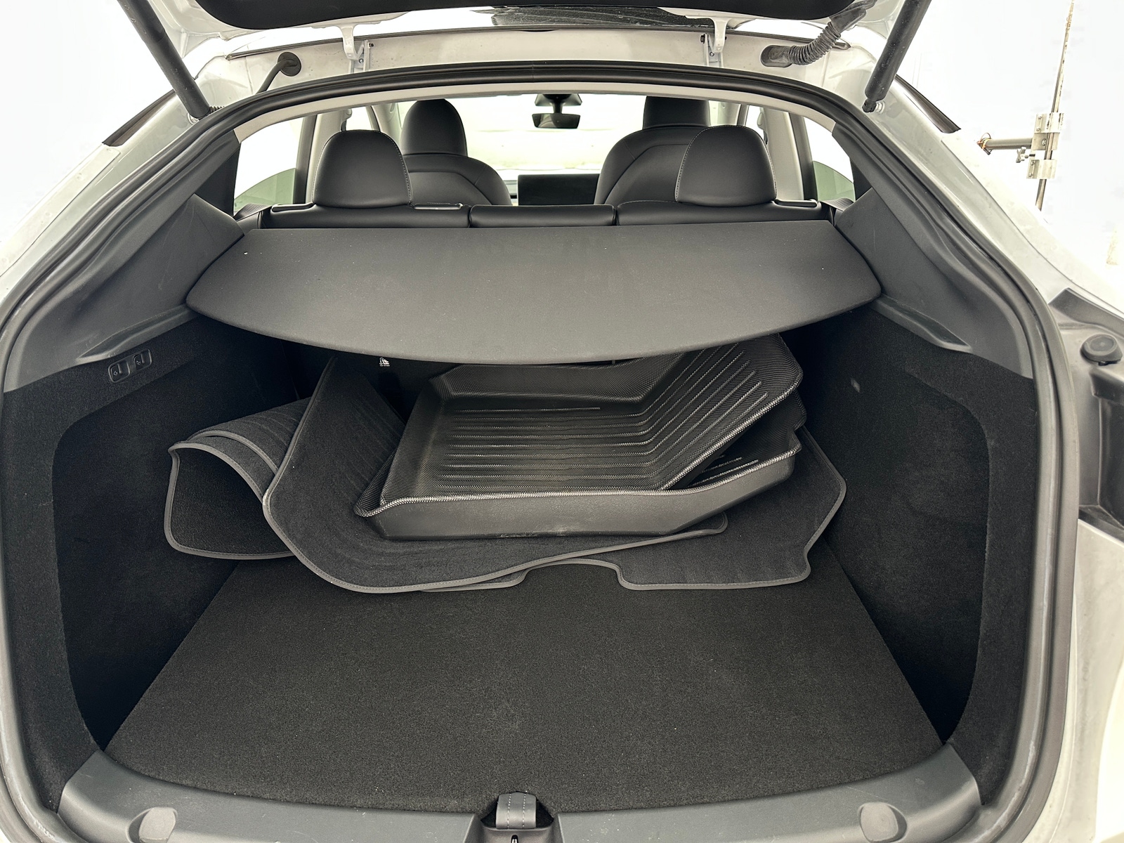 Thumbnail: 2023 Tesla Model Y - 6