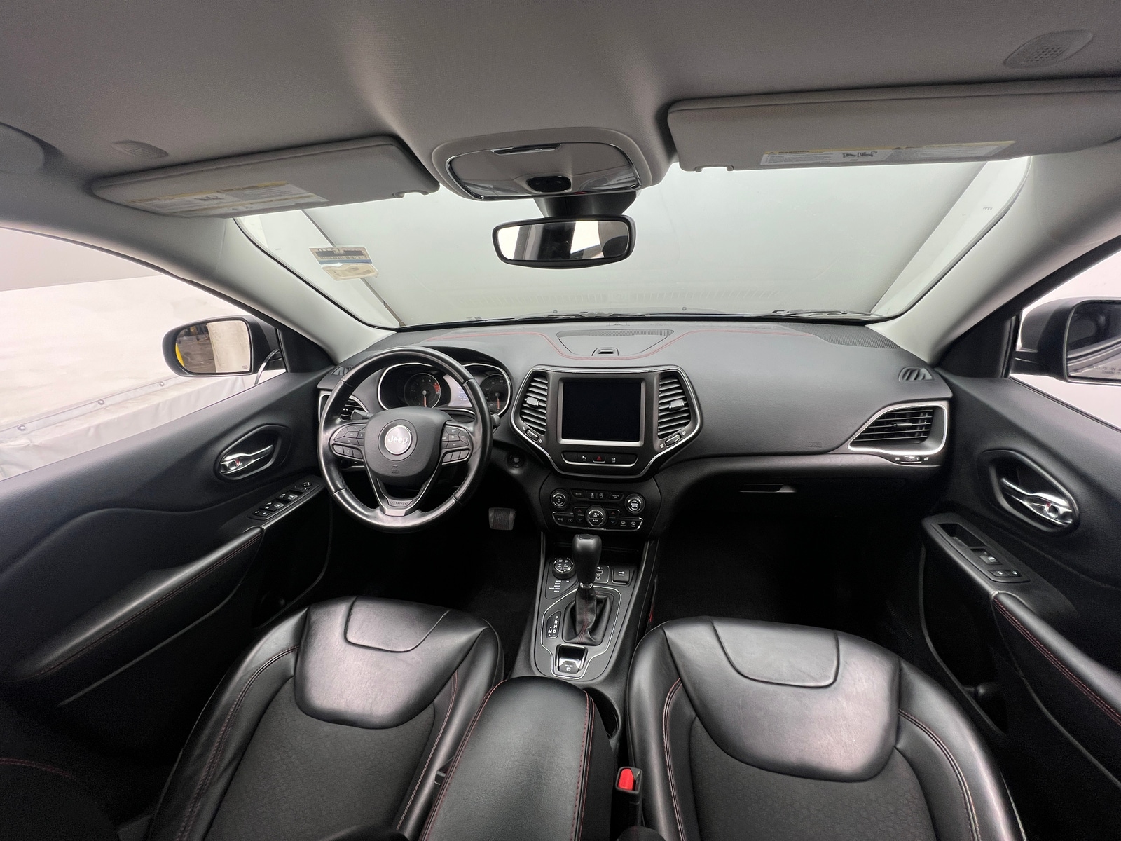 Thumbnail: 2021 Jeep Cherokee - 3