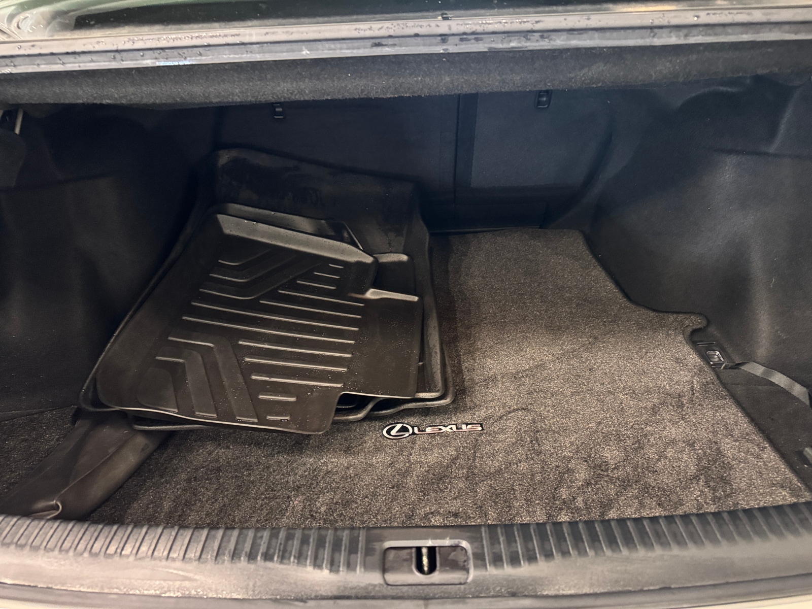 Thumbnail: 2015 Lexus IS - 6