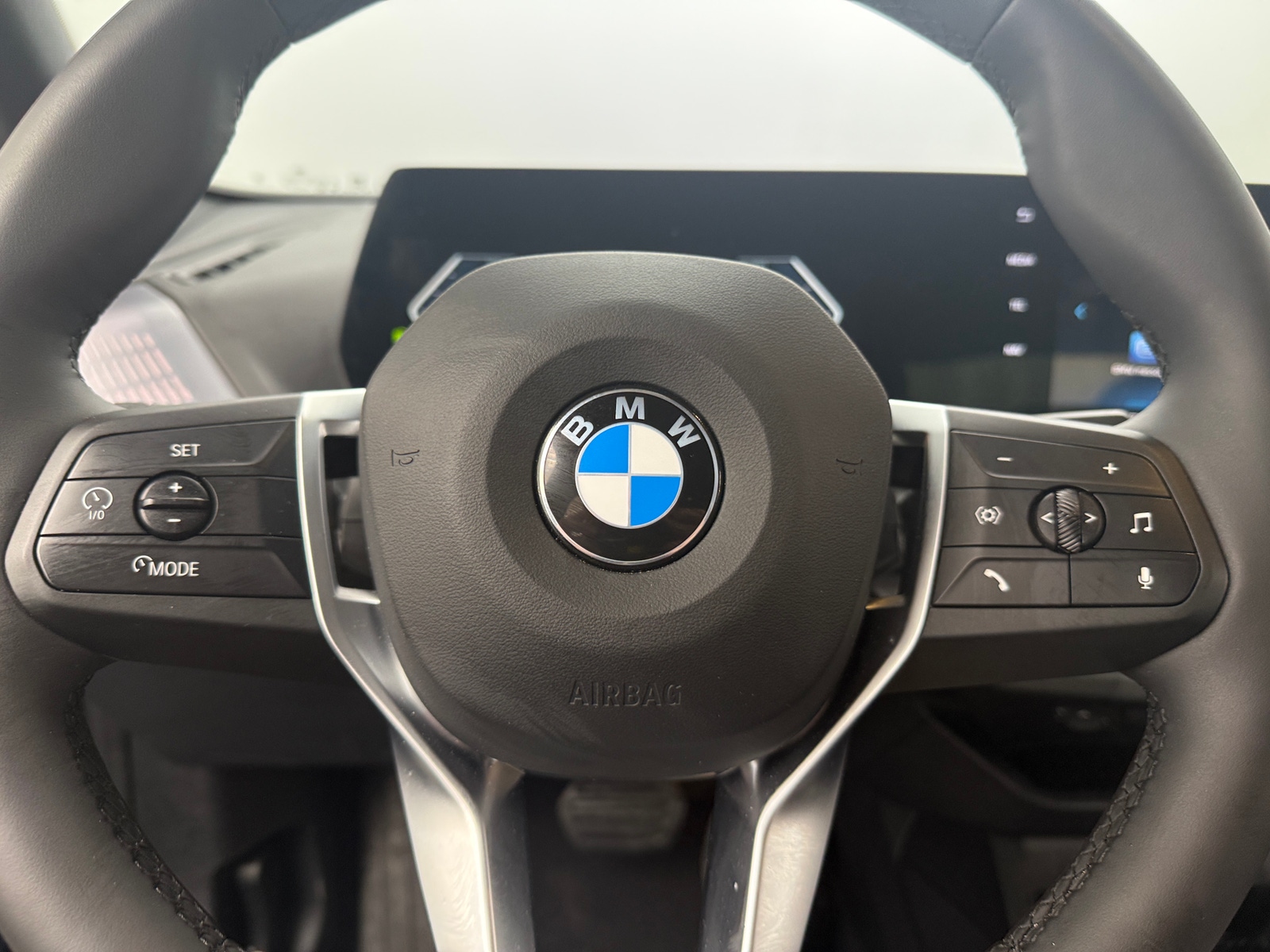 Thumbnail: 2025 BMW 2 Series - 4