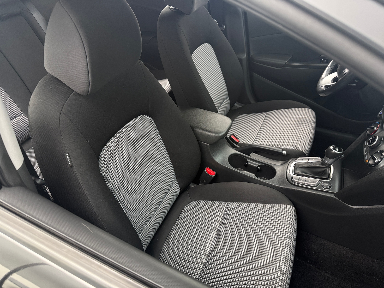 Thumbnail: 2021 Hyundai Kona - 2