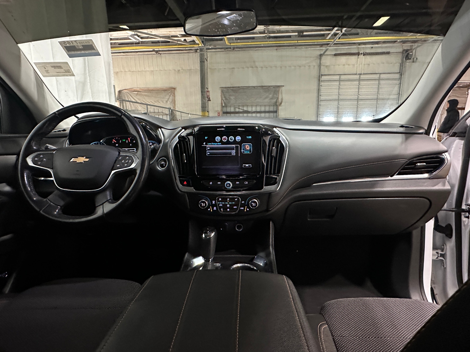 Thumbnail: 2018 Chevrolet Traverse - 3