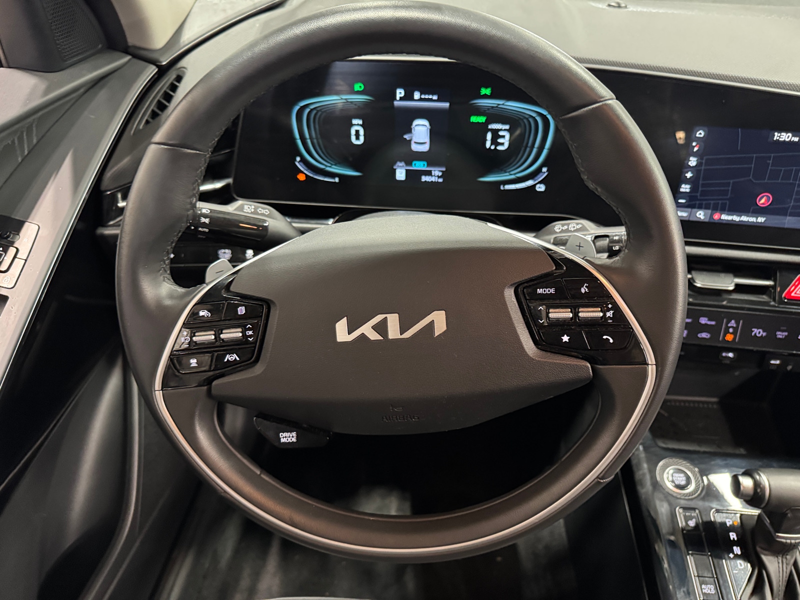 Thumbnail: 2023 Kia Niro - 4