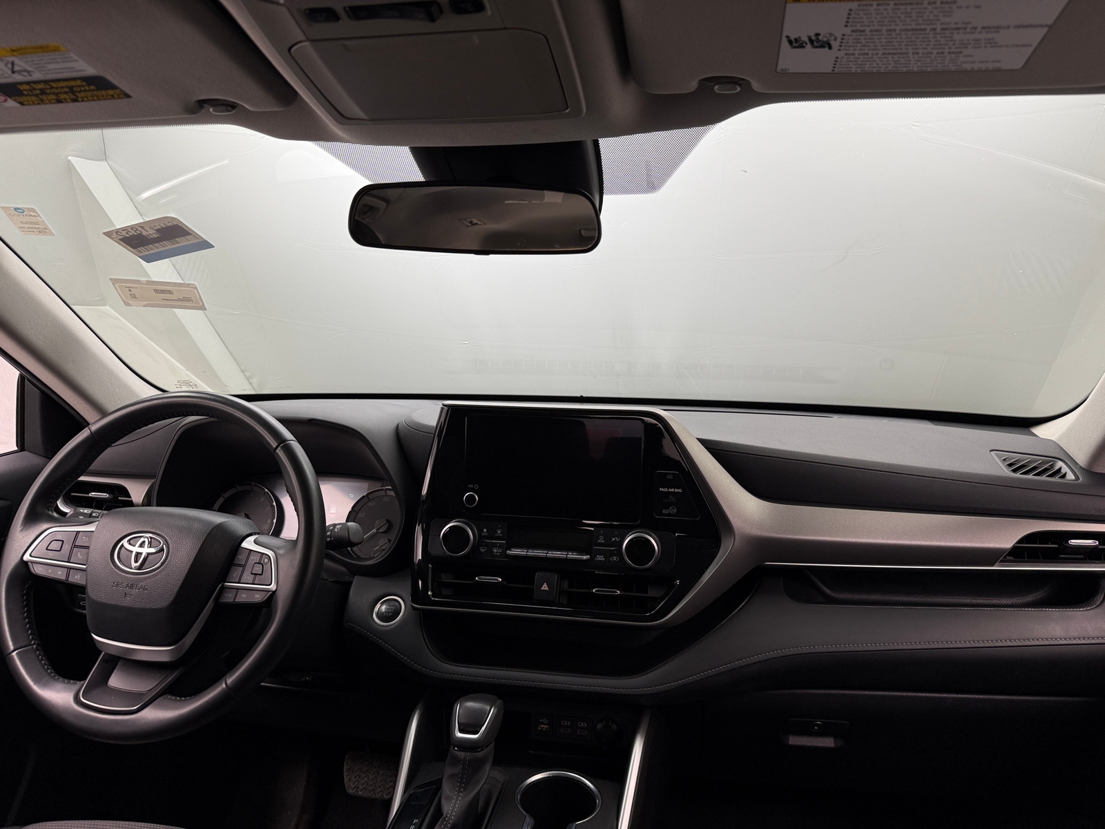 Thumbnail: 2024 Toyota Highlander - 3