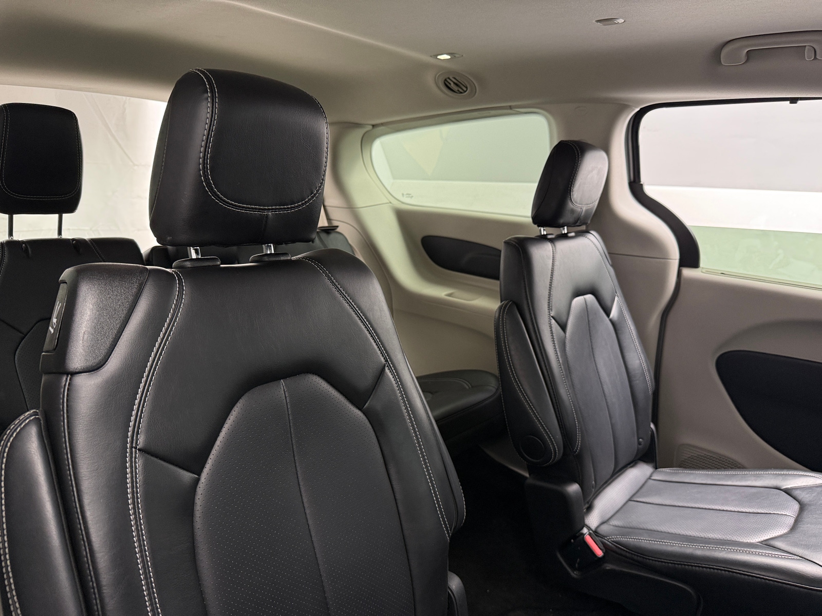 Thumbnail: 2024 Chrysler Pacifica - 5