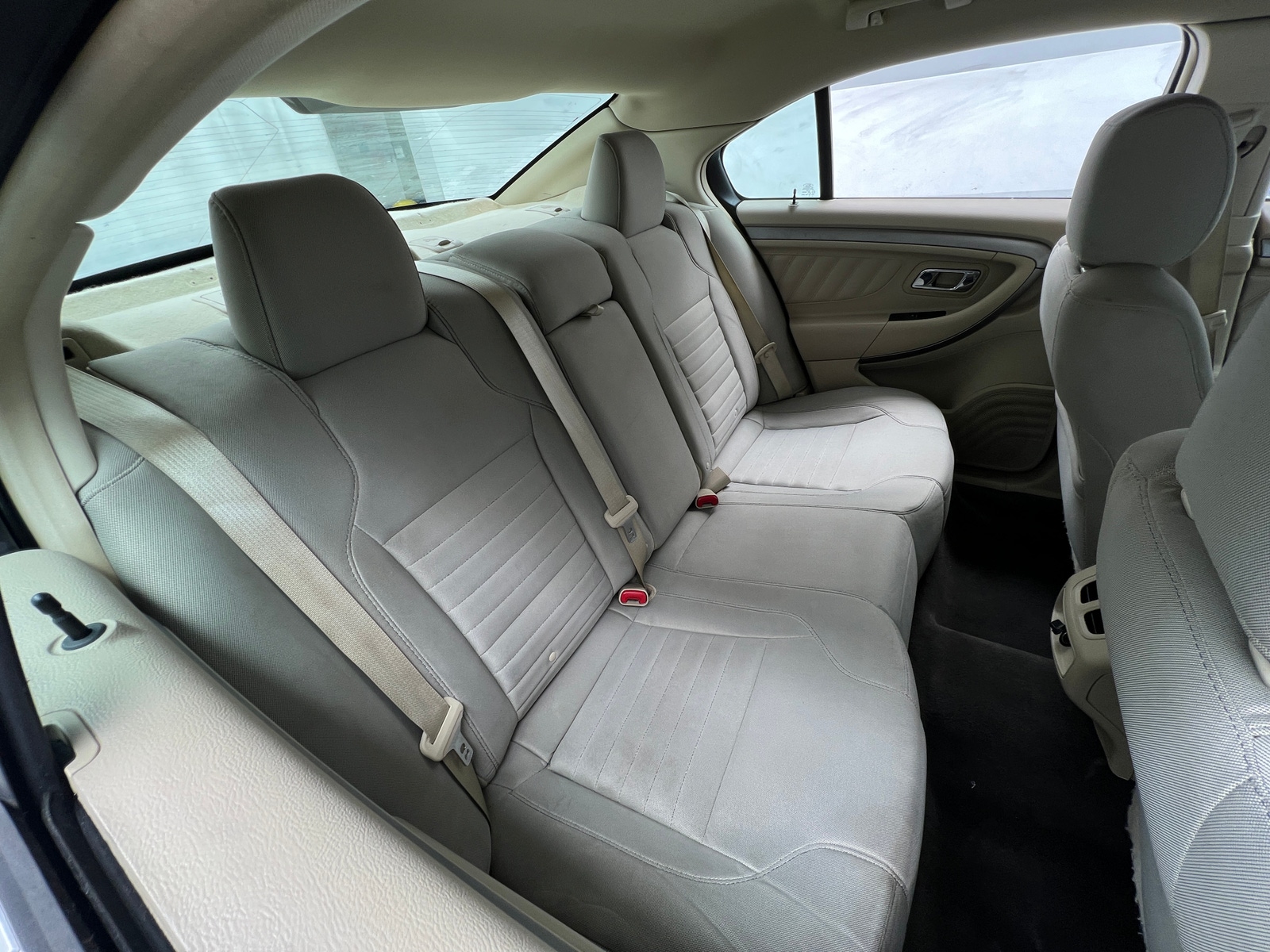 Thumbnail: 2015 Ford Taurus - 6