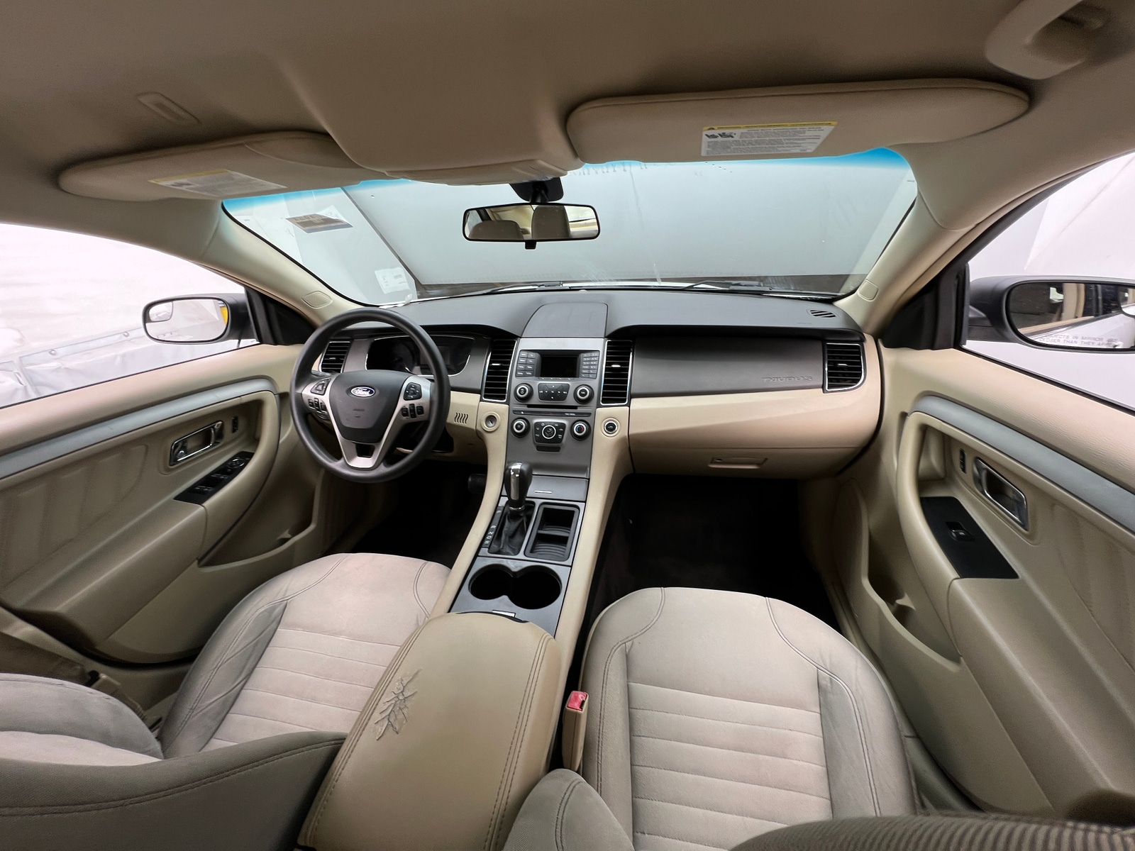 Thumbnail: 2015 Ford Taurus - 3