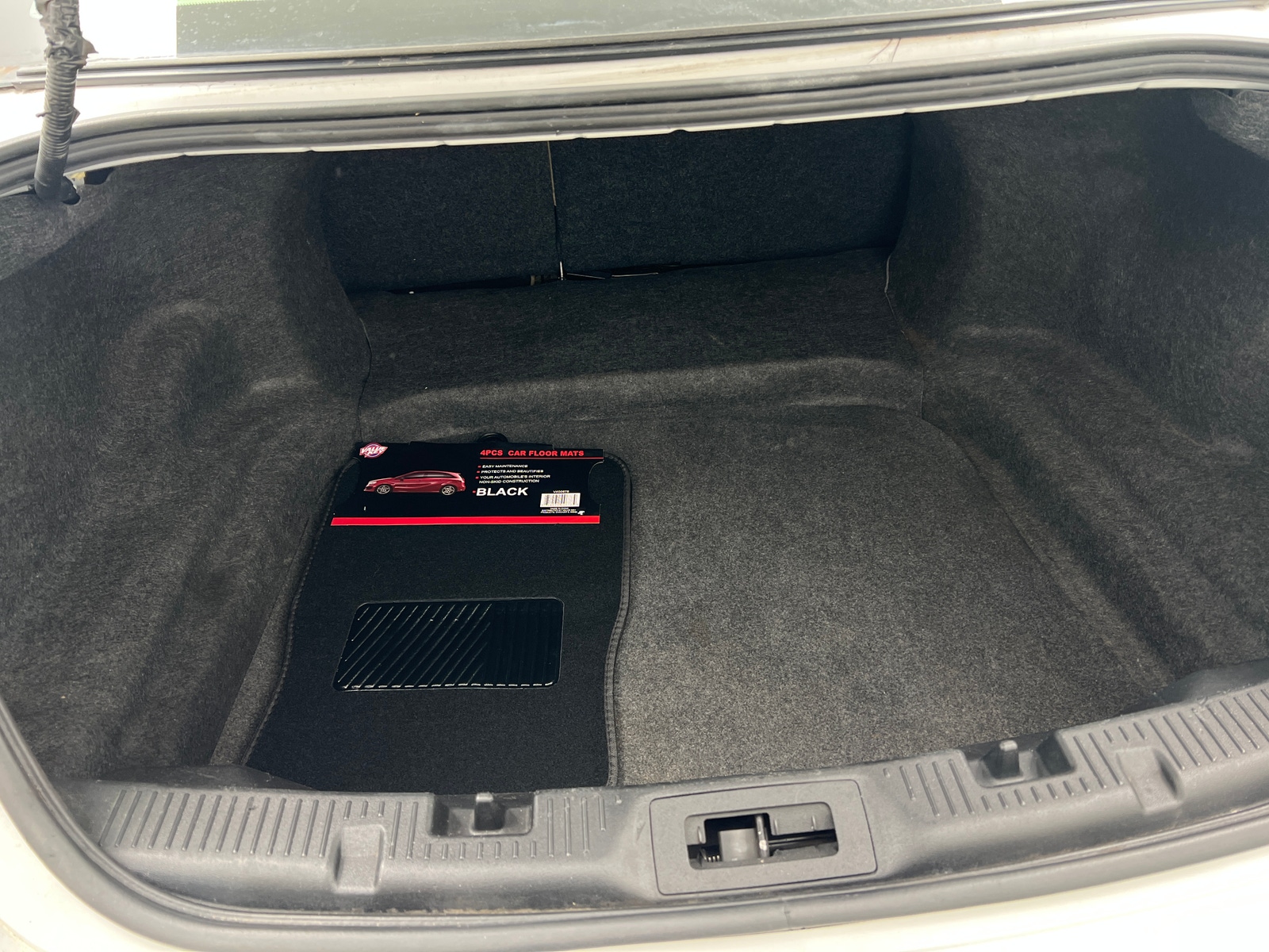 Thumbnail: 2015 Ford Taurus - 7