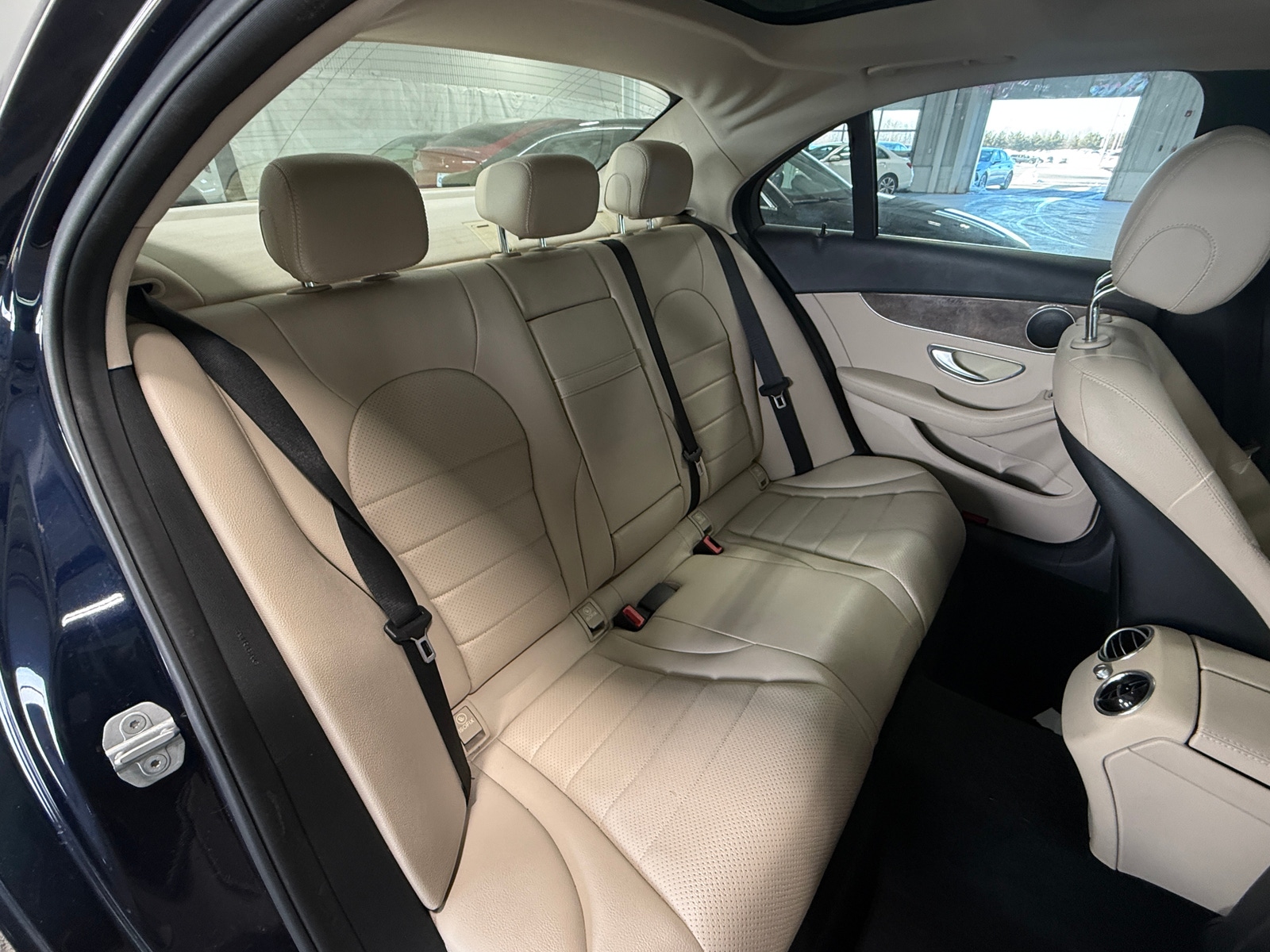 Thumbnail: 2016 Mercedes-Benz C-Class - 5