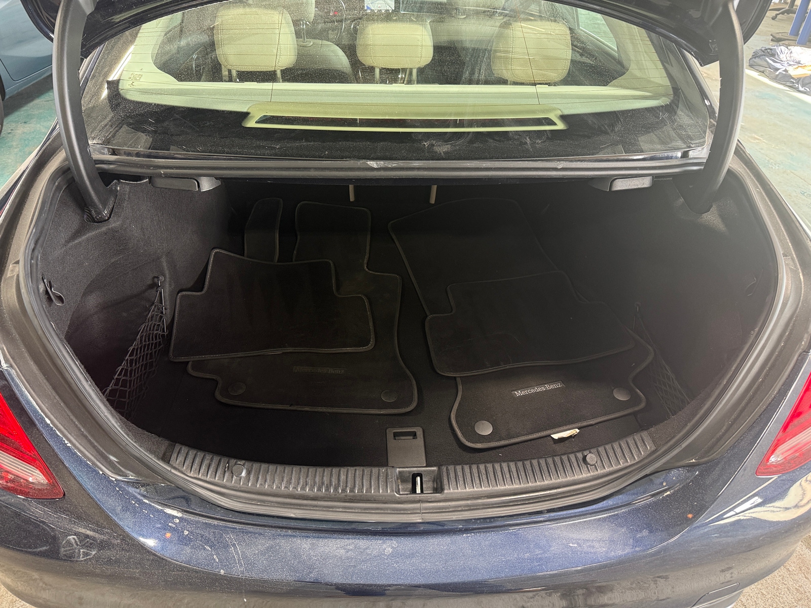 Thumbnail: 2016 Mercedes-Benz C-Class - 6