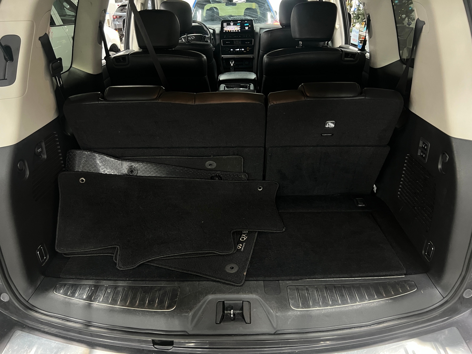 Thumbnail: 2024 INFINITI QX80 - 6